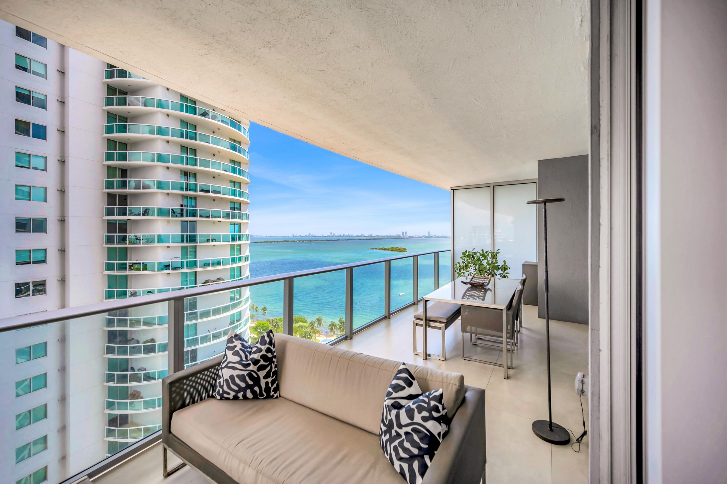 488 NE 18th Street Miami FL 33132