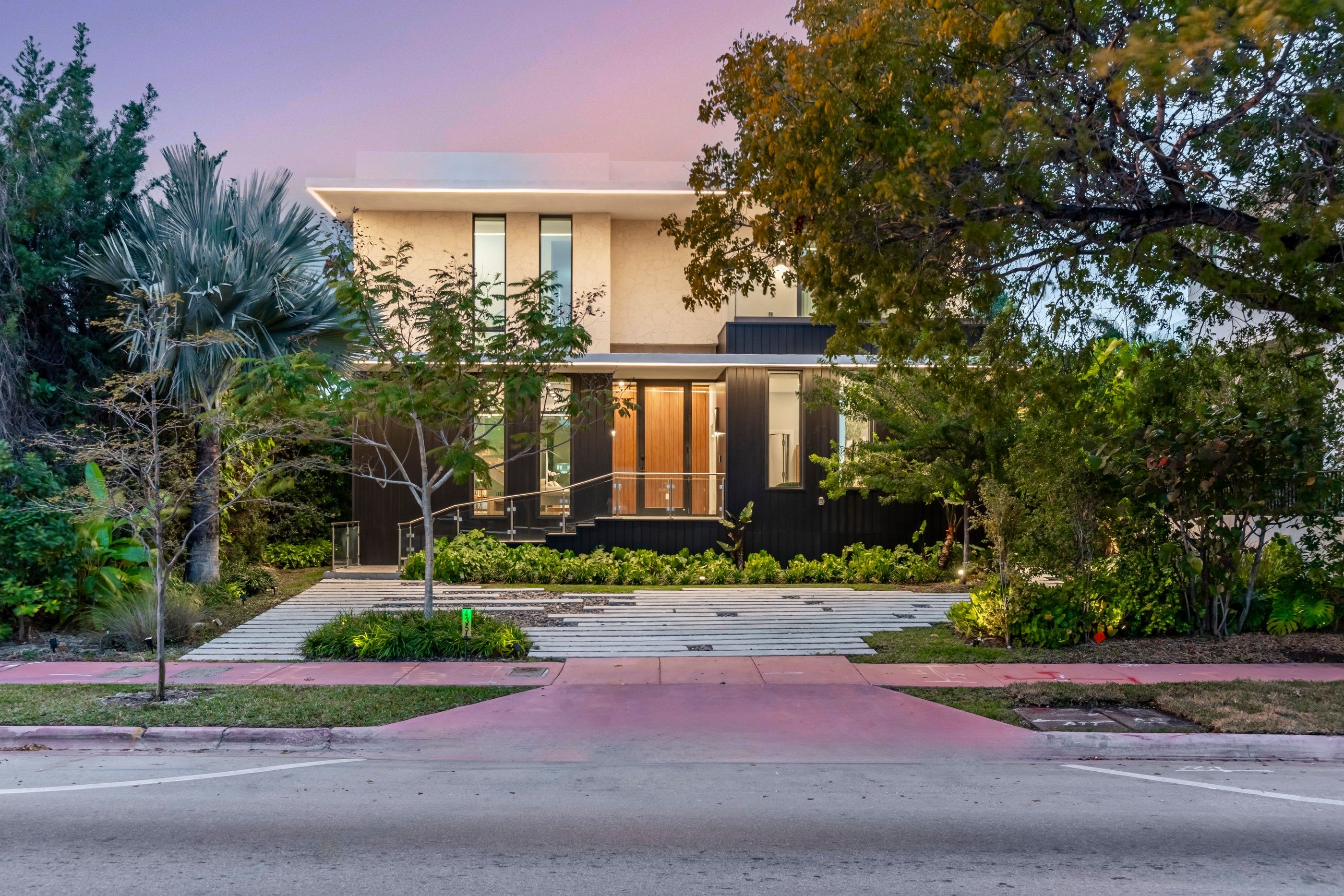 4354 Alton Road Miami Beach FL 33140