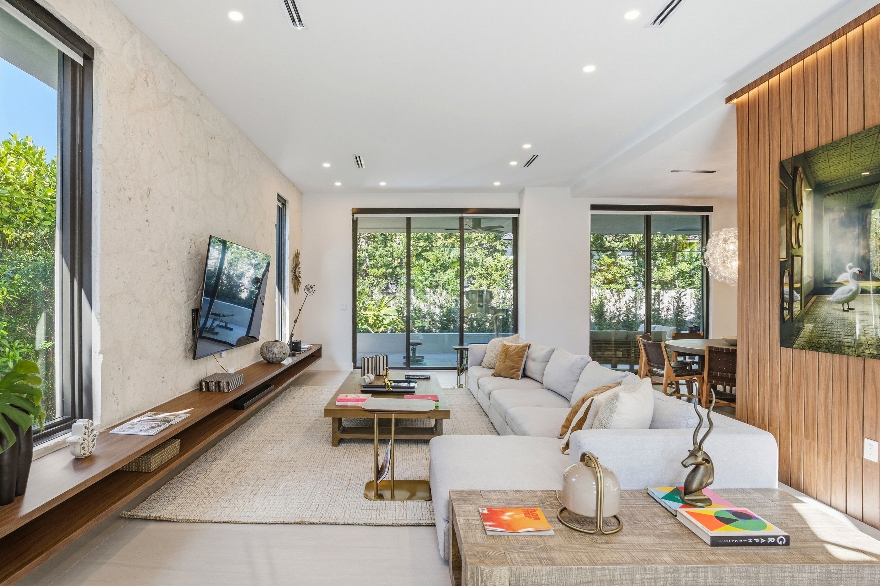 4354 Alton Road Miami Beach FL 33140