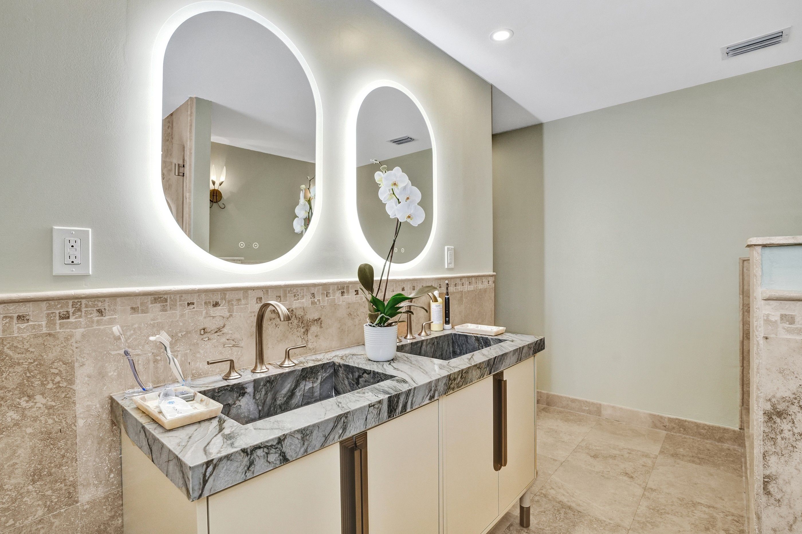 1534 Palancia Avenue Coral Gables FL 33146