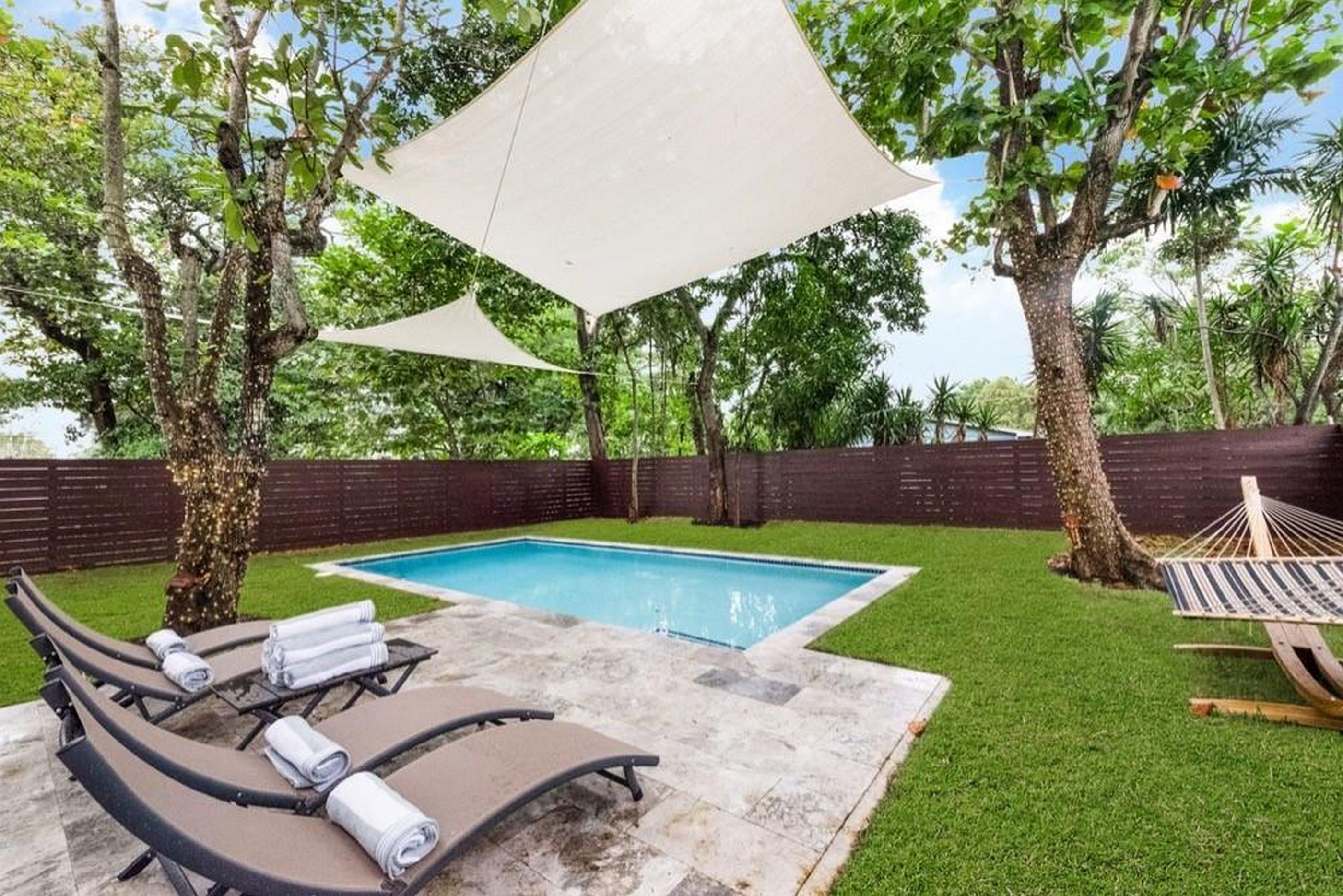 3379 William Avenue Miami FL 33133