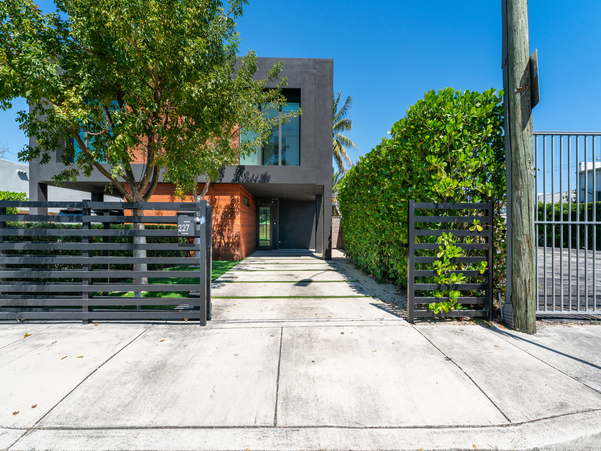227 NW 39th Street Miami FL 33127