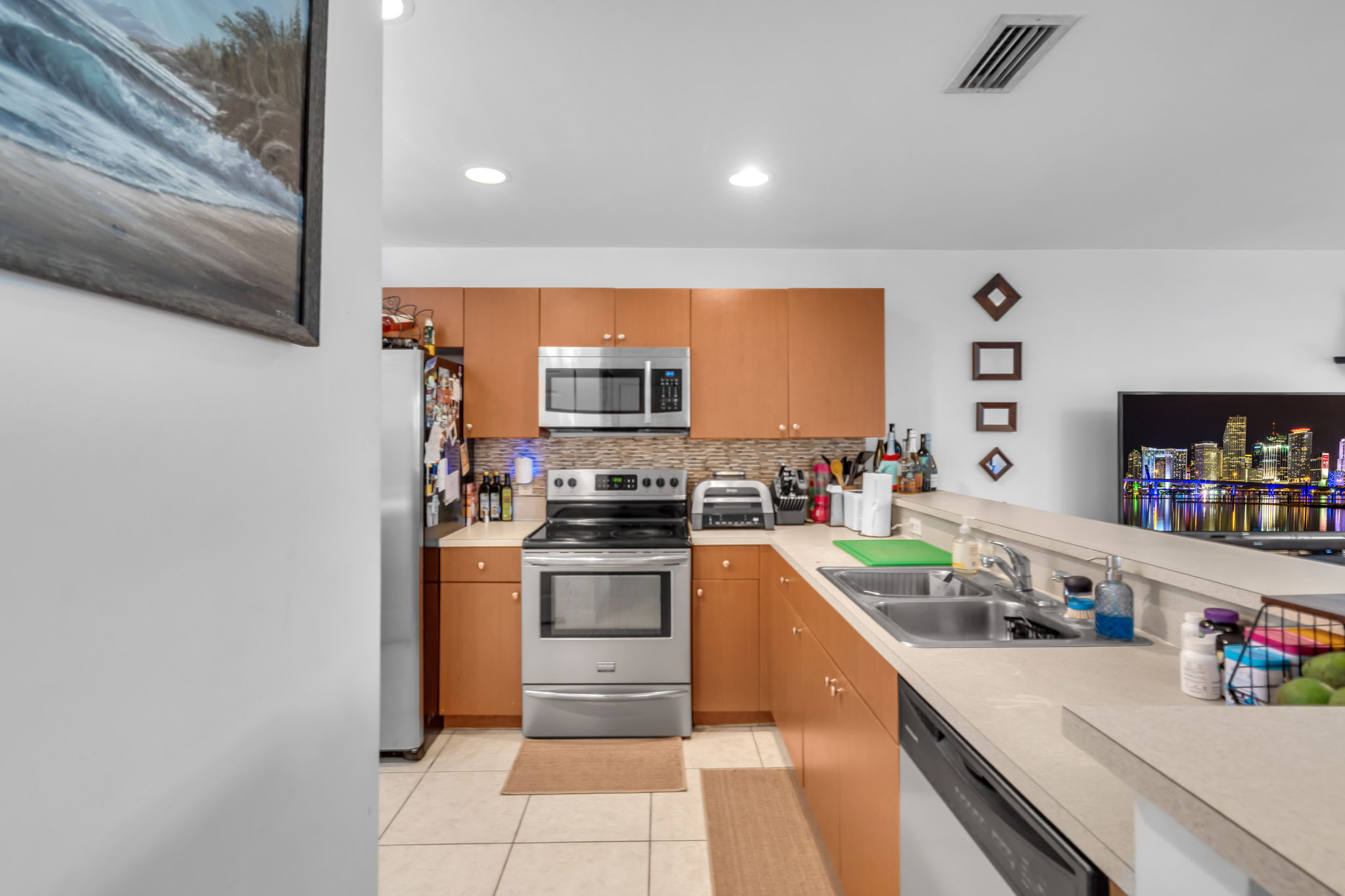 212 NE 3rd Street Hallandale Beach FL 33009