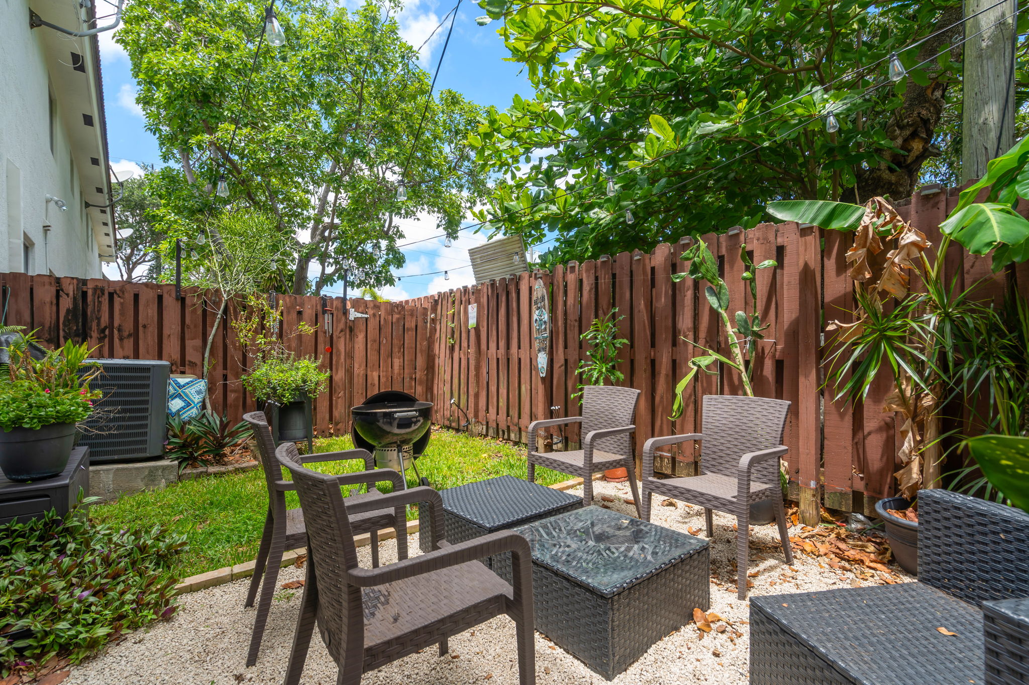 212 NE 3rd Street Hallandale Beach FL 33009