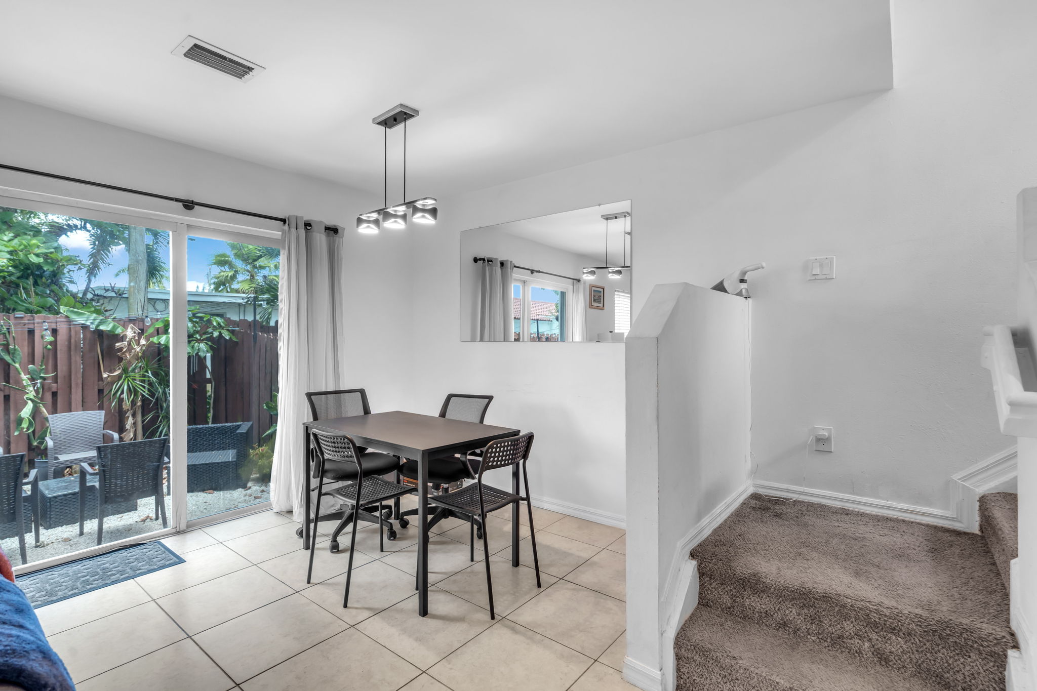 212 NE 3rd Street Hallandale Beach FL 33009