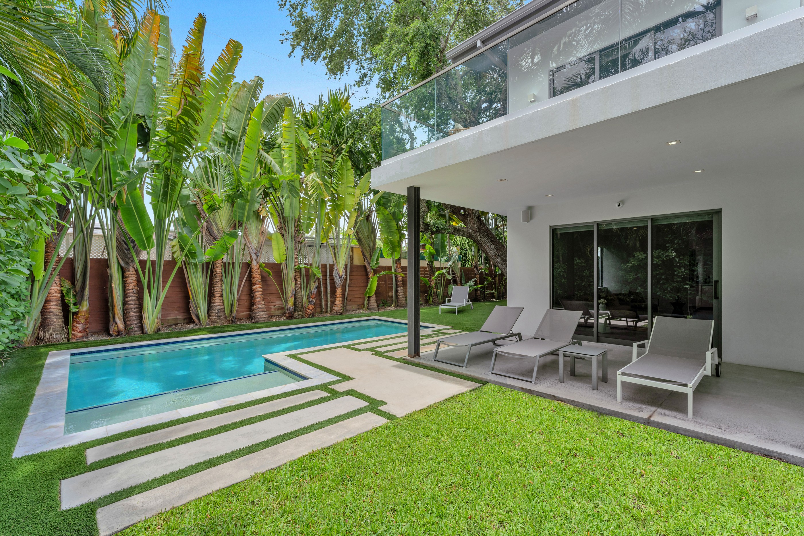 10 Samana Drive Miami FL 33133