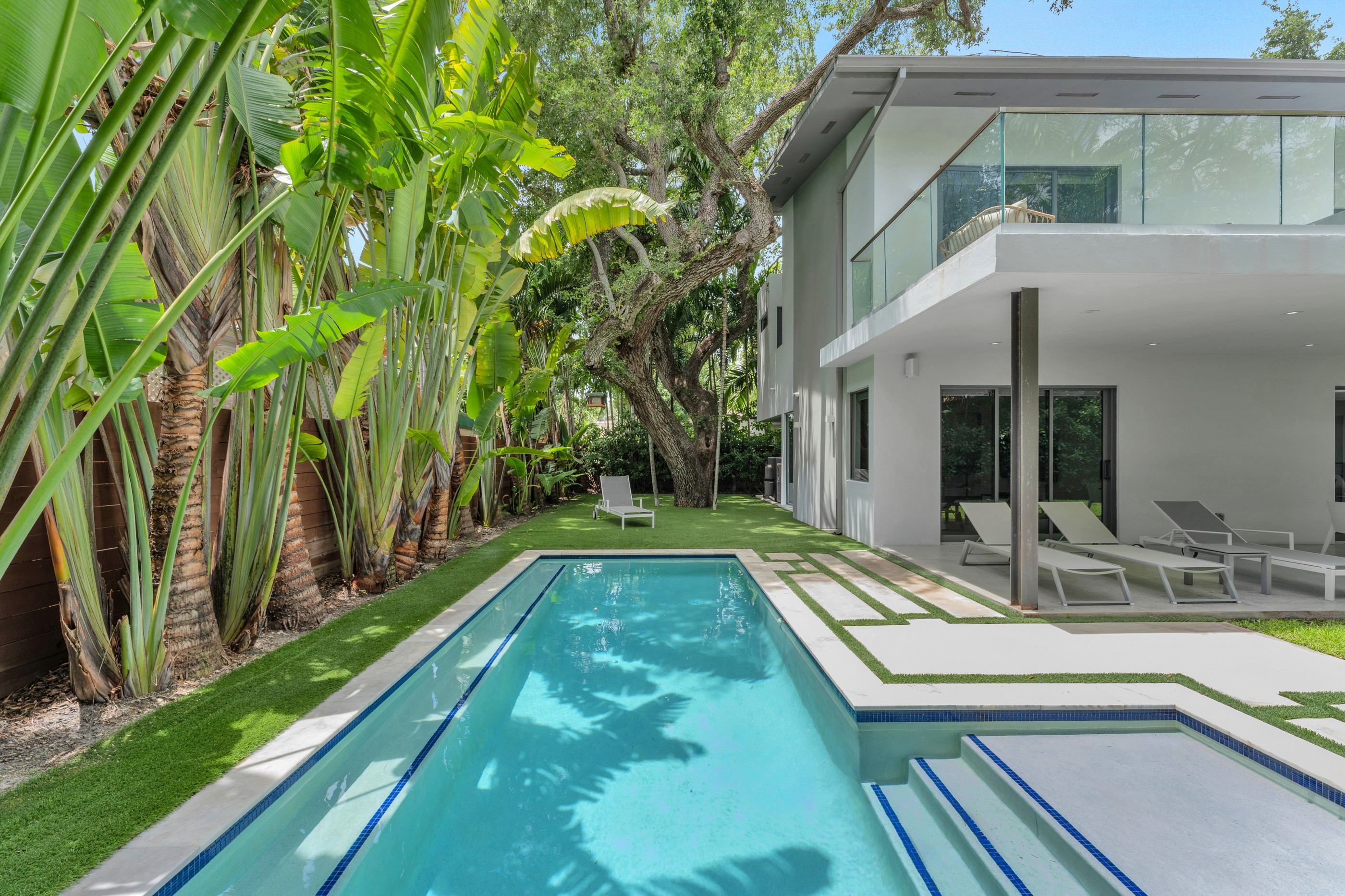 10 Samana Drive Miami FL 33133