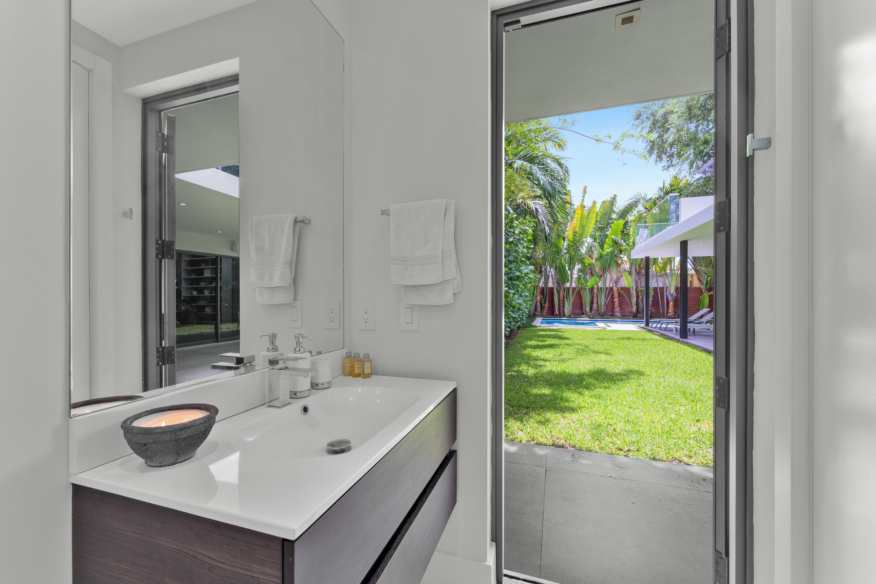 10 Samana Drive Miami FL 33133