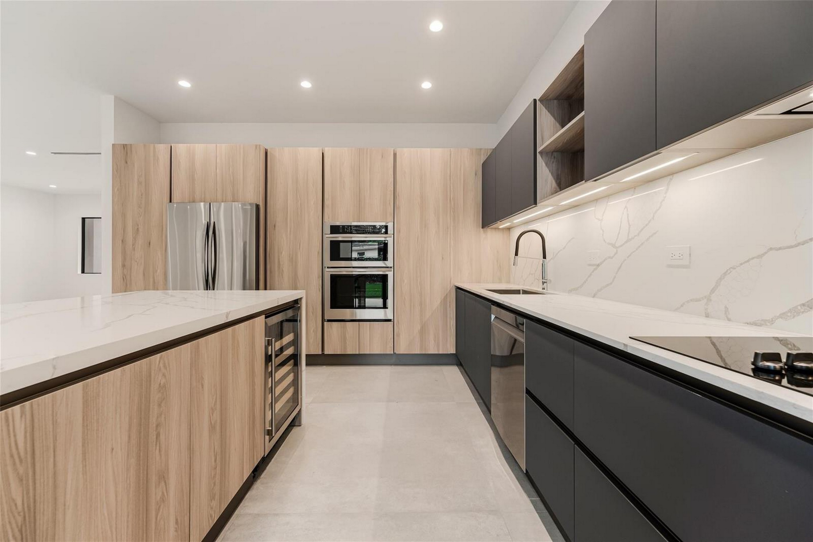 3370 Thomas Avenue Miami FL 33133