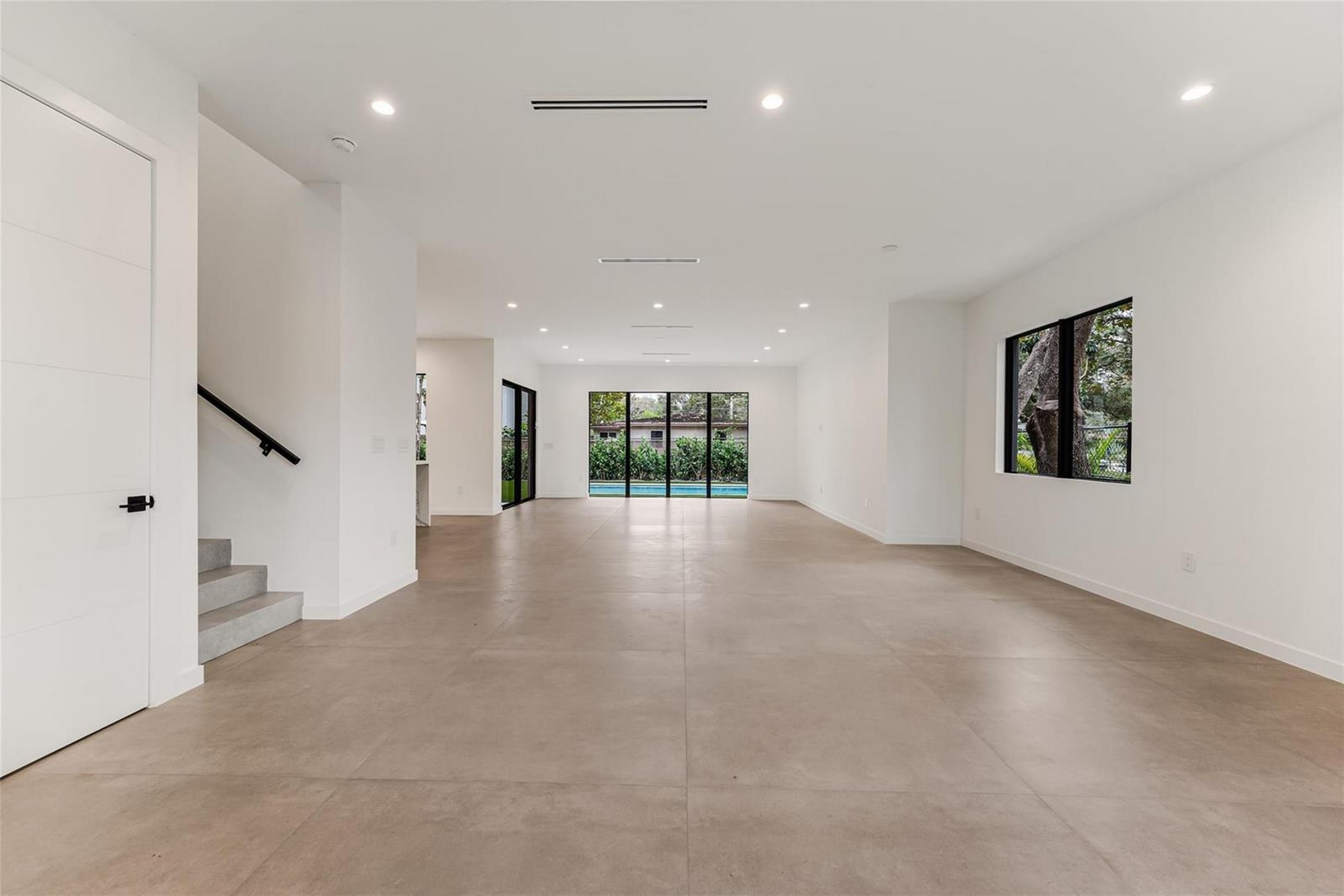 3370 Thomas Avenue Miami FL 33133