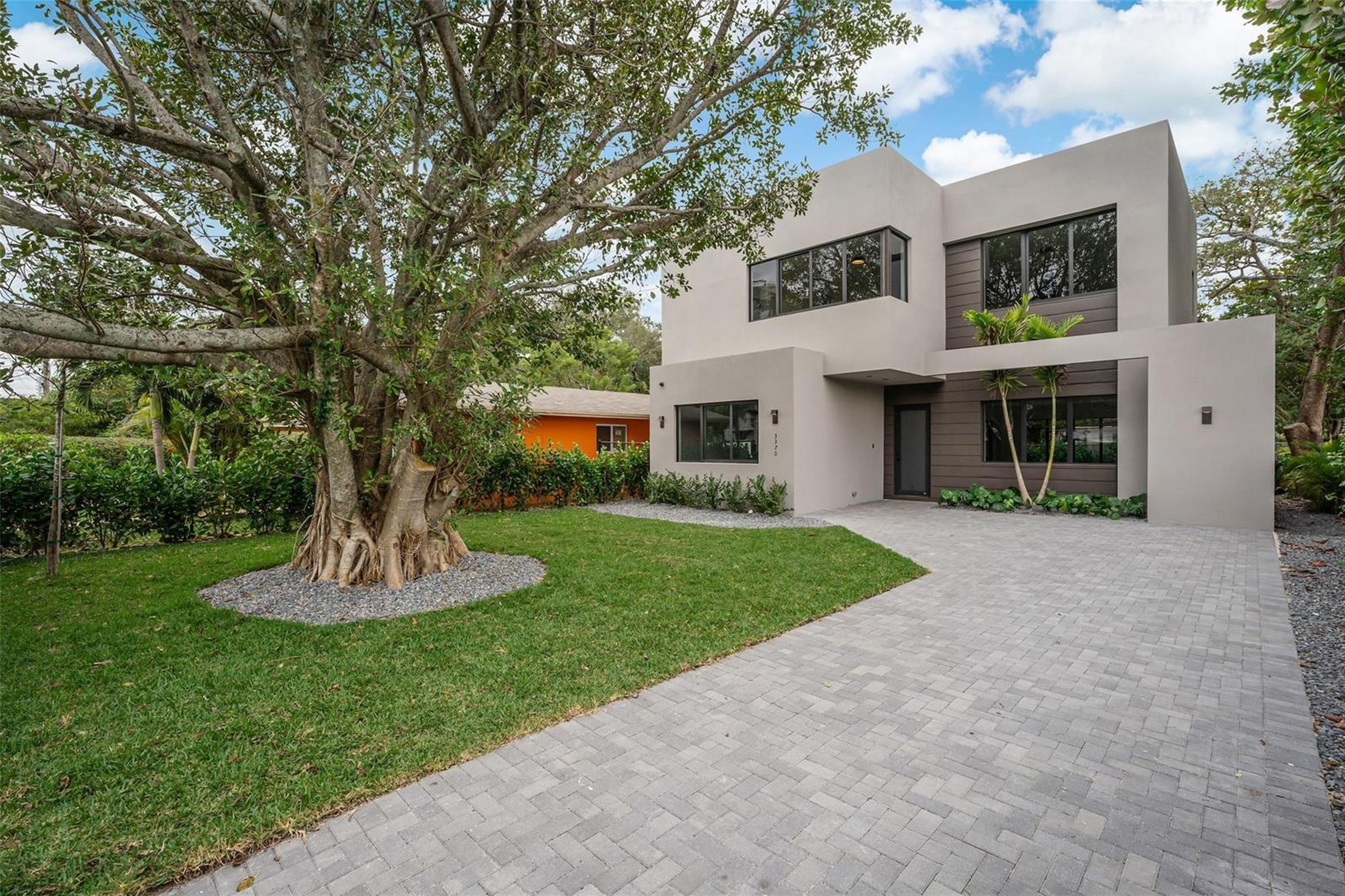 3370 Thomas Avenue Miami FL 33133