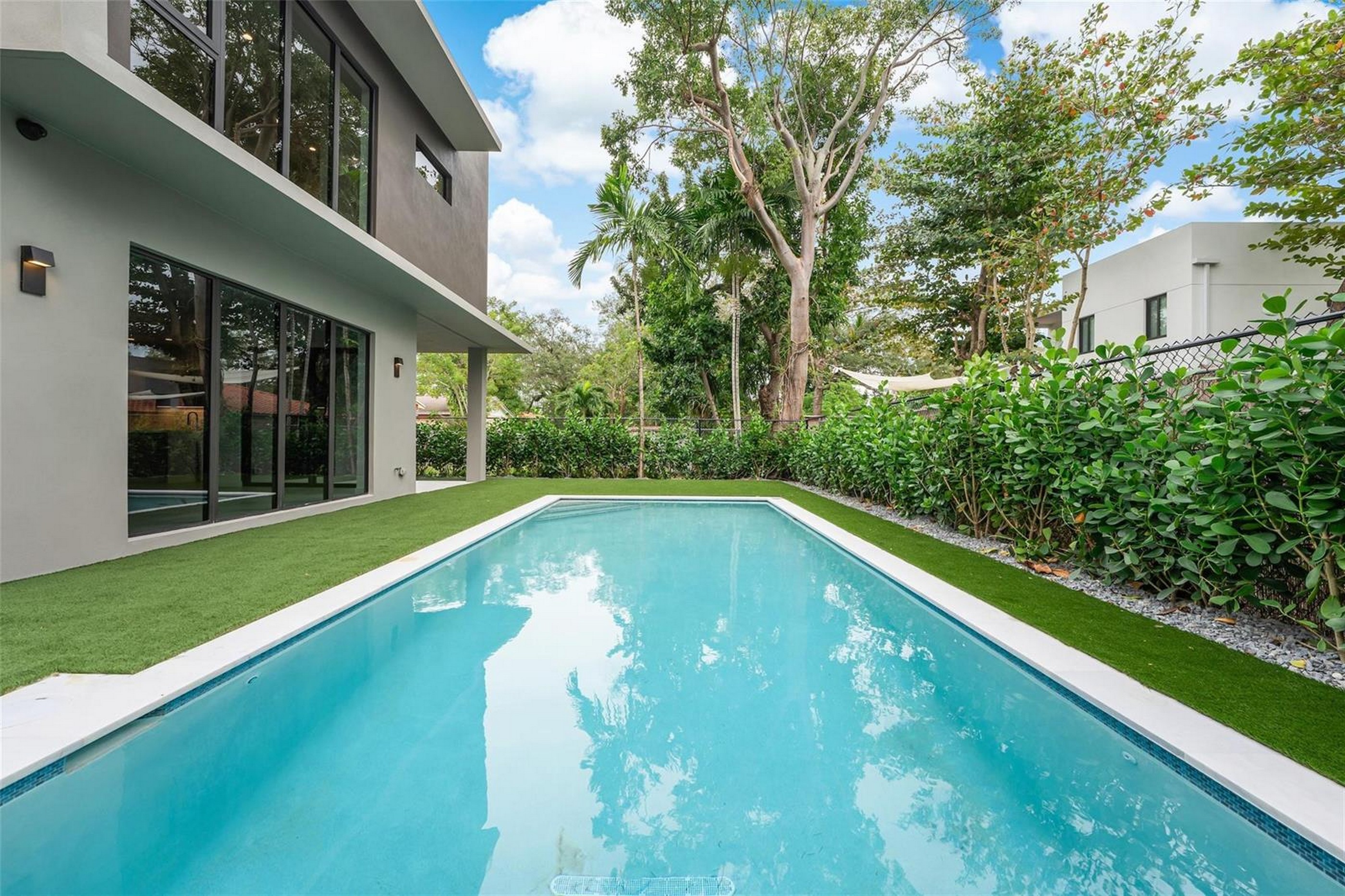 3370 Thomas Avenue Miami FL 33133