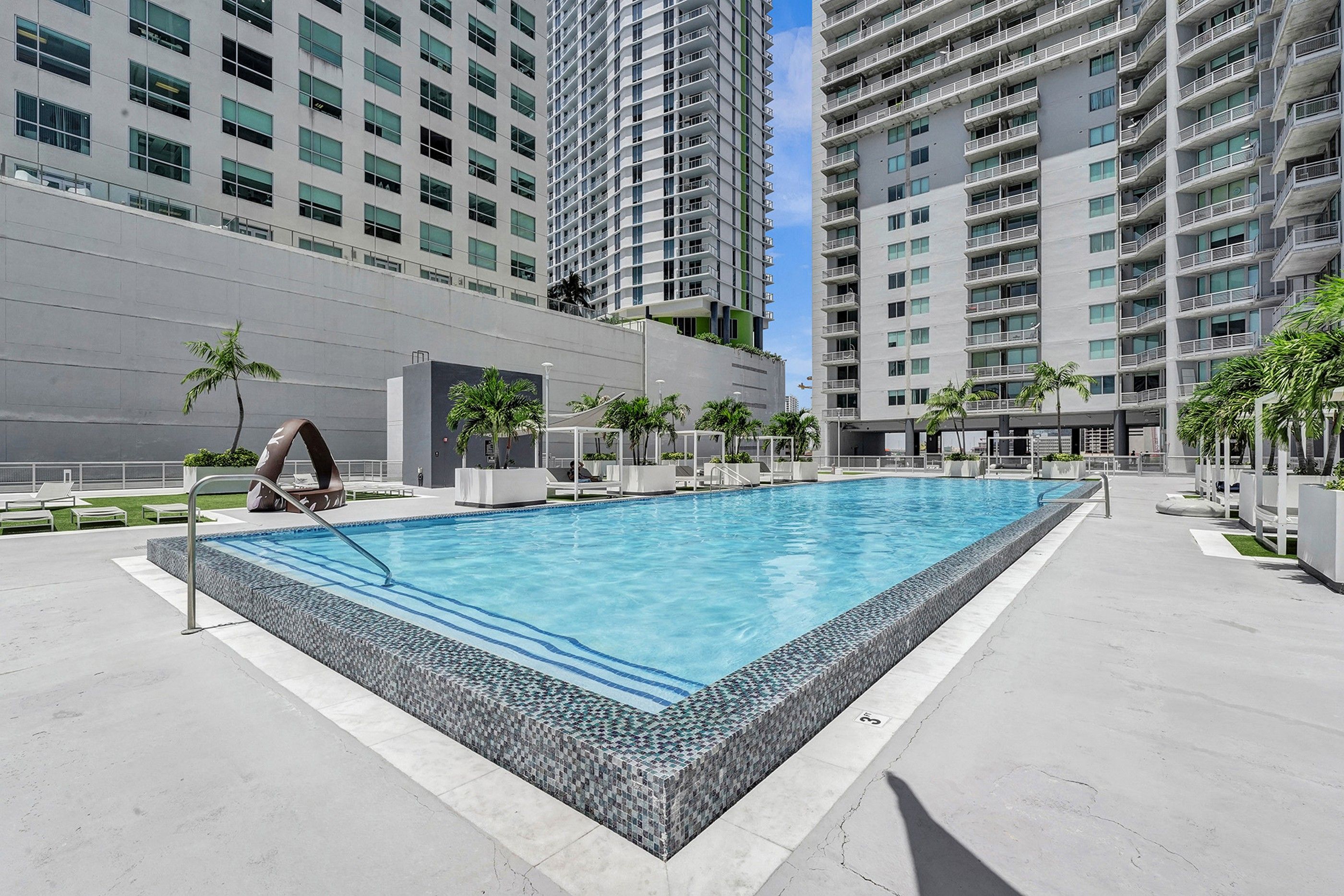 690 SW 1st Court Miami FL 33130