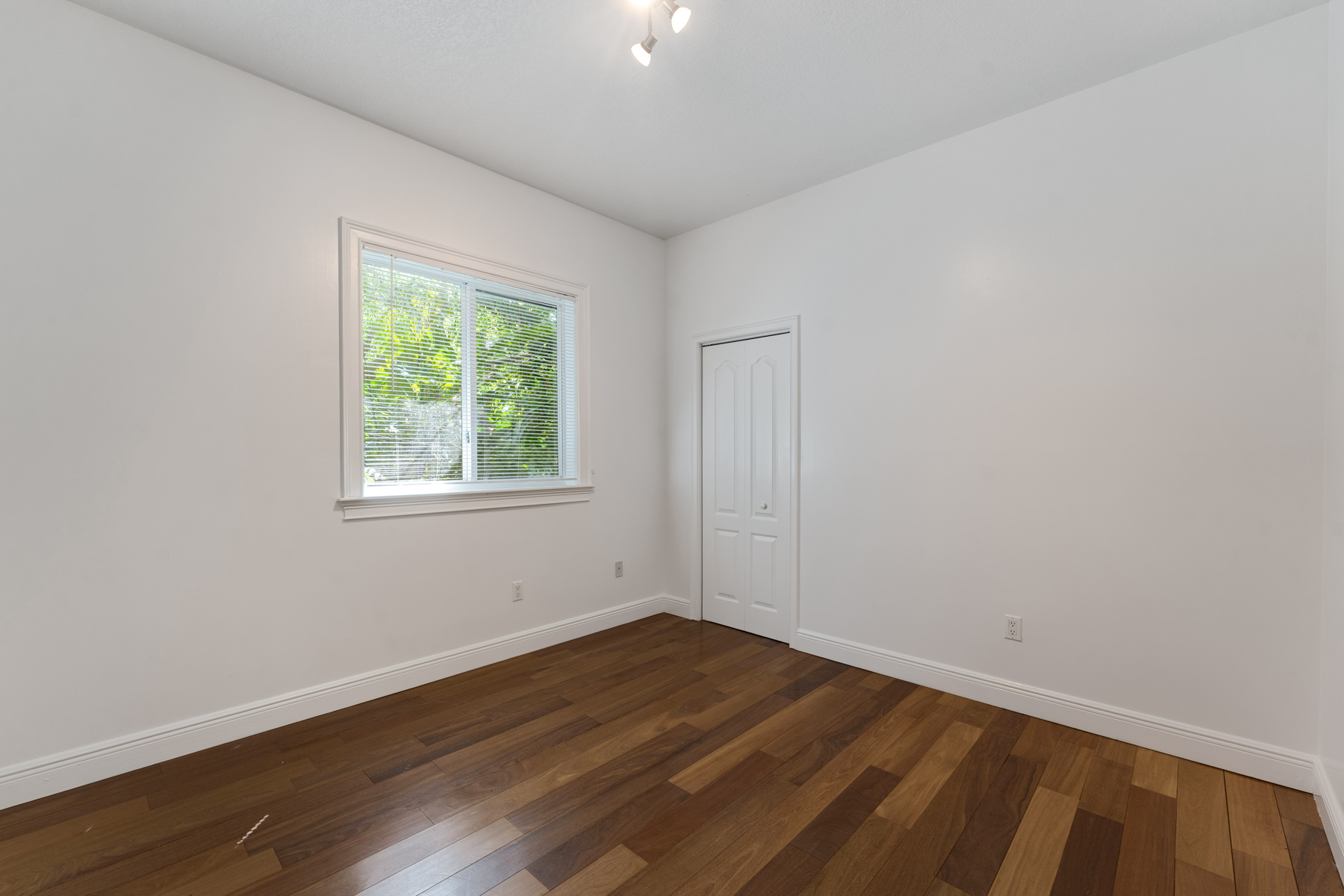 3060 Lime Court Miami FL 33133