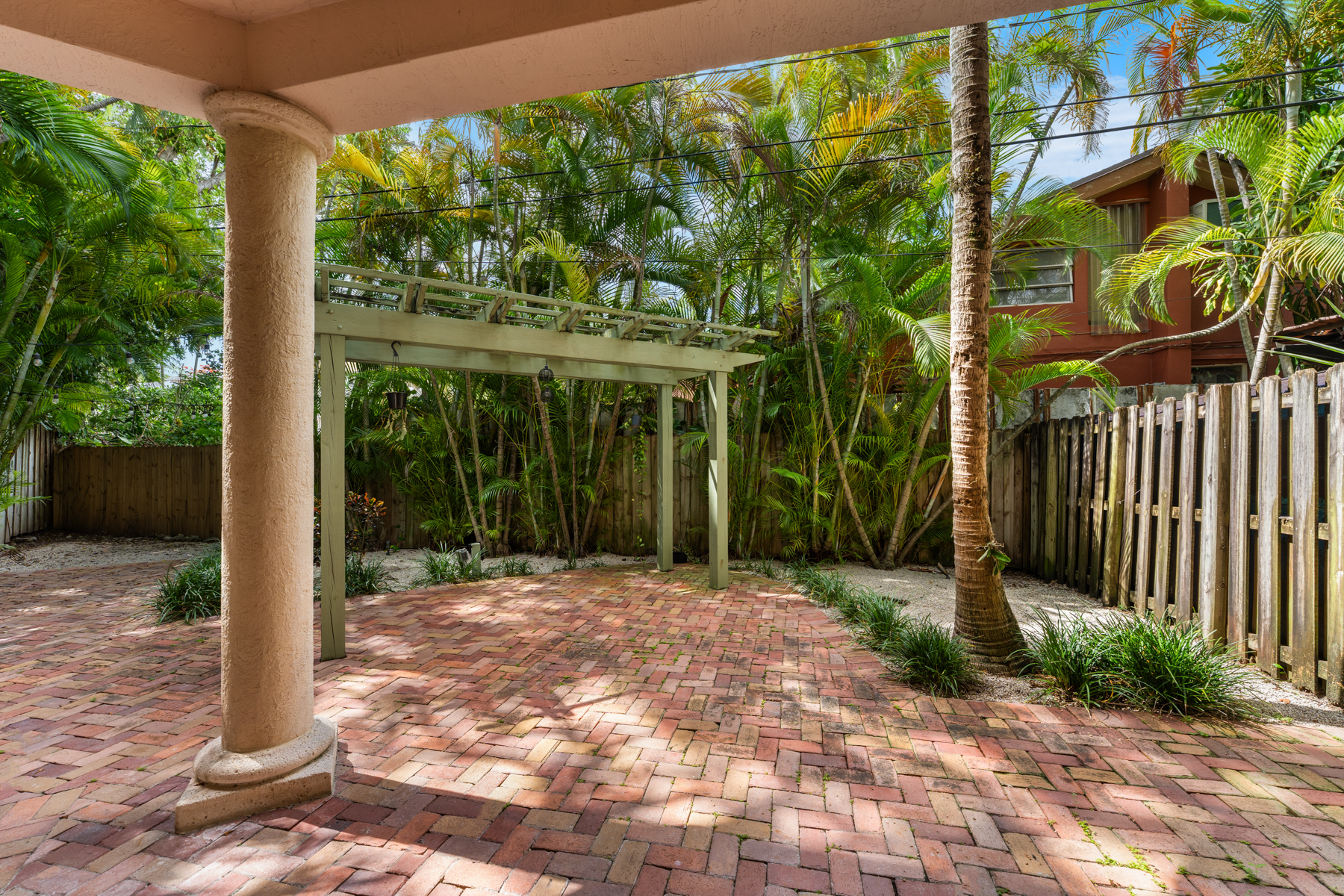 3060 Lime Court Miami FL 33133