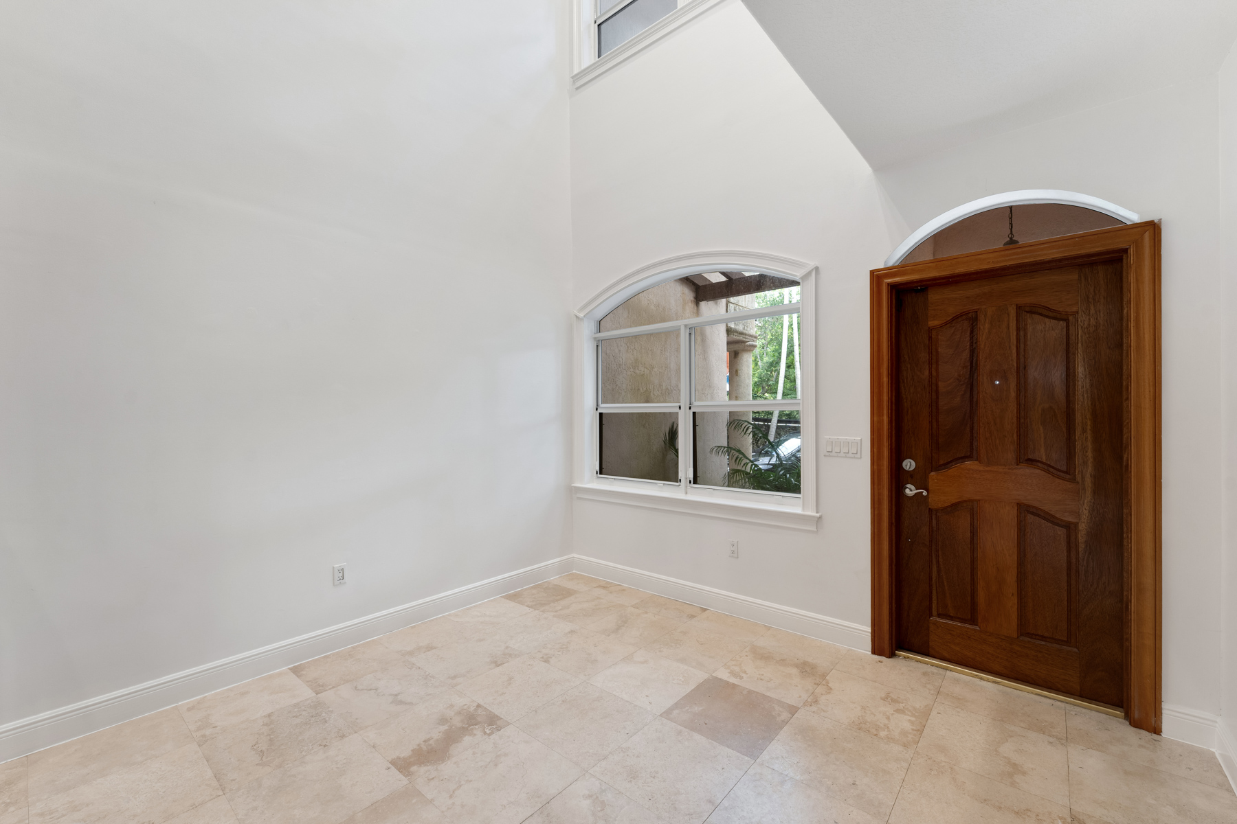 3060 Lime Court Miami FL 33133