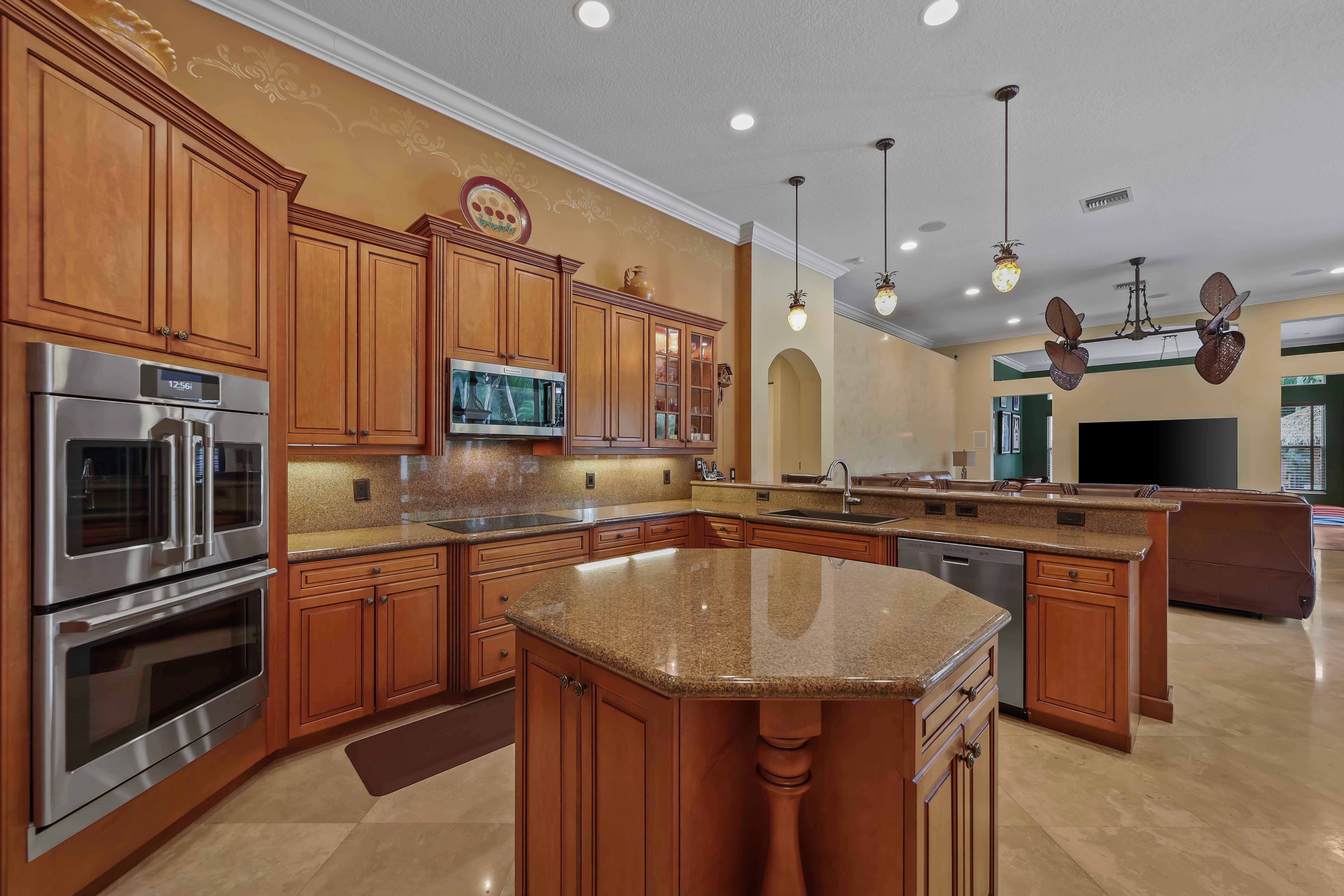 10018 Laurel Road Davie FL 33328