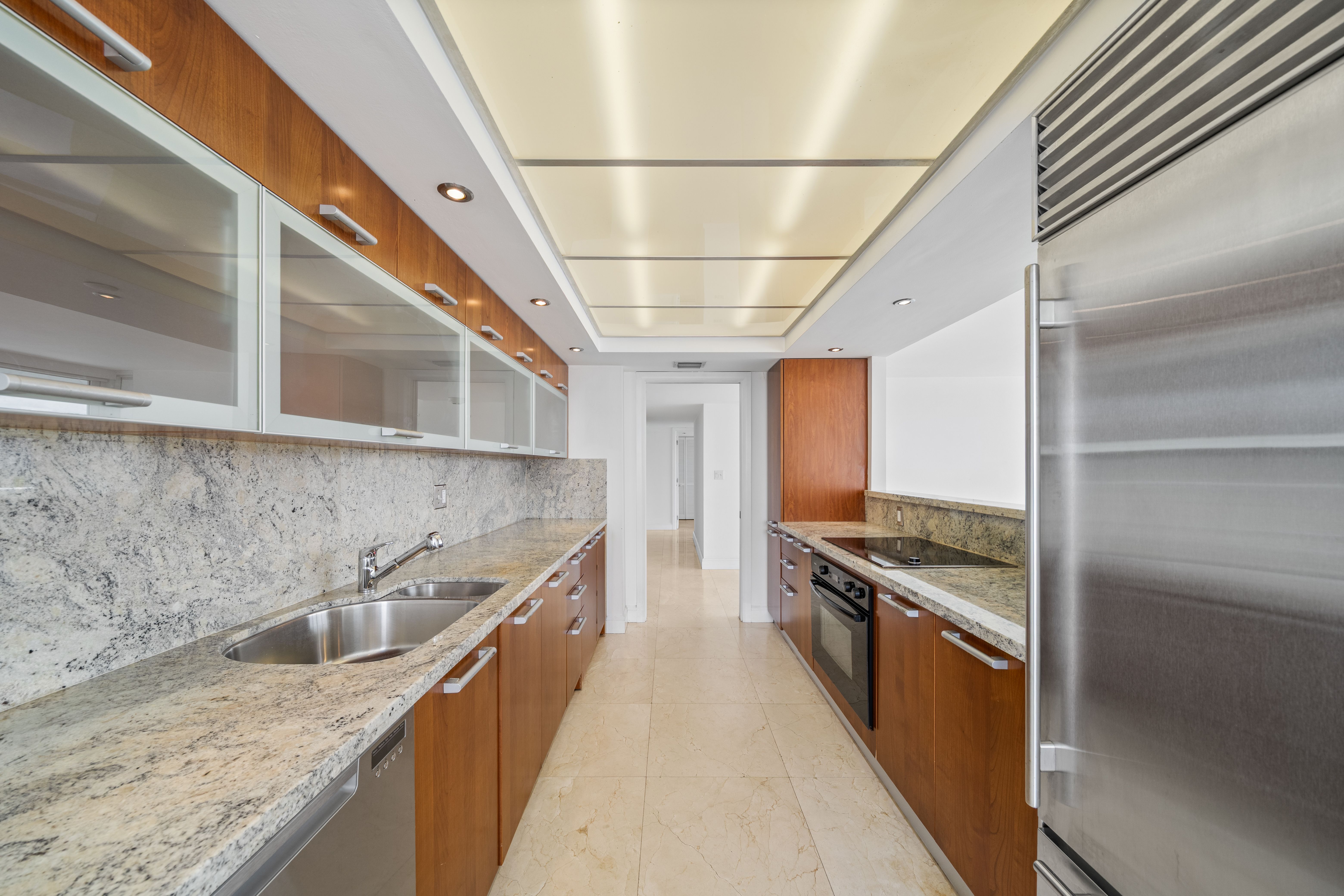 400 S Pointe Drive Miami Beach FL 33139