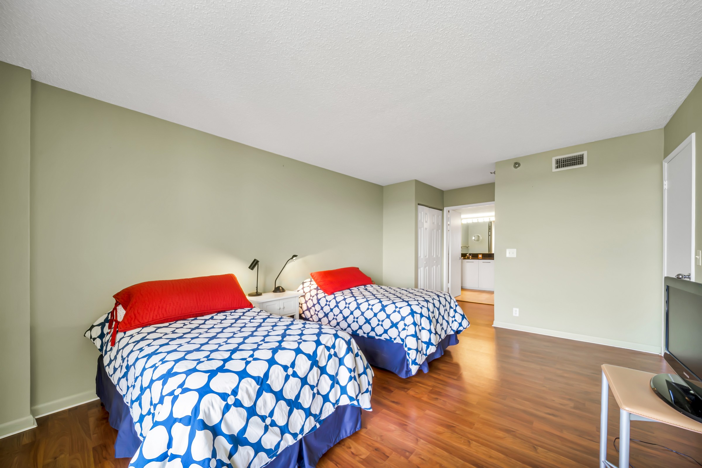 3300 NE 191st Street Aventura FL 33180