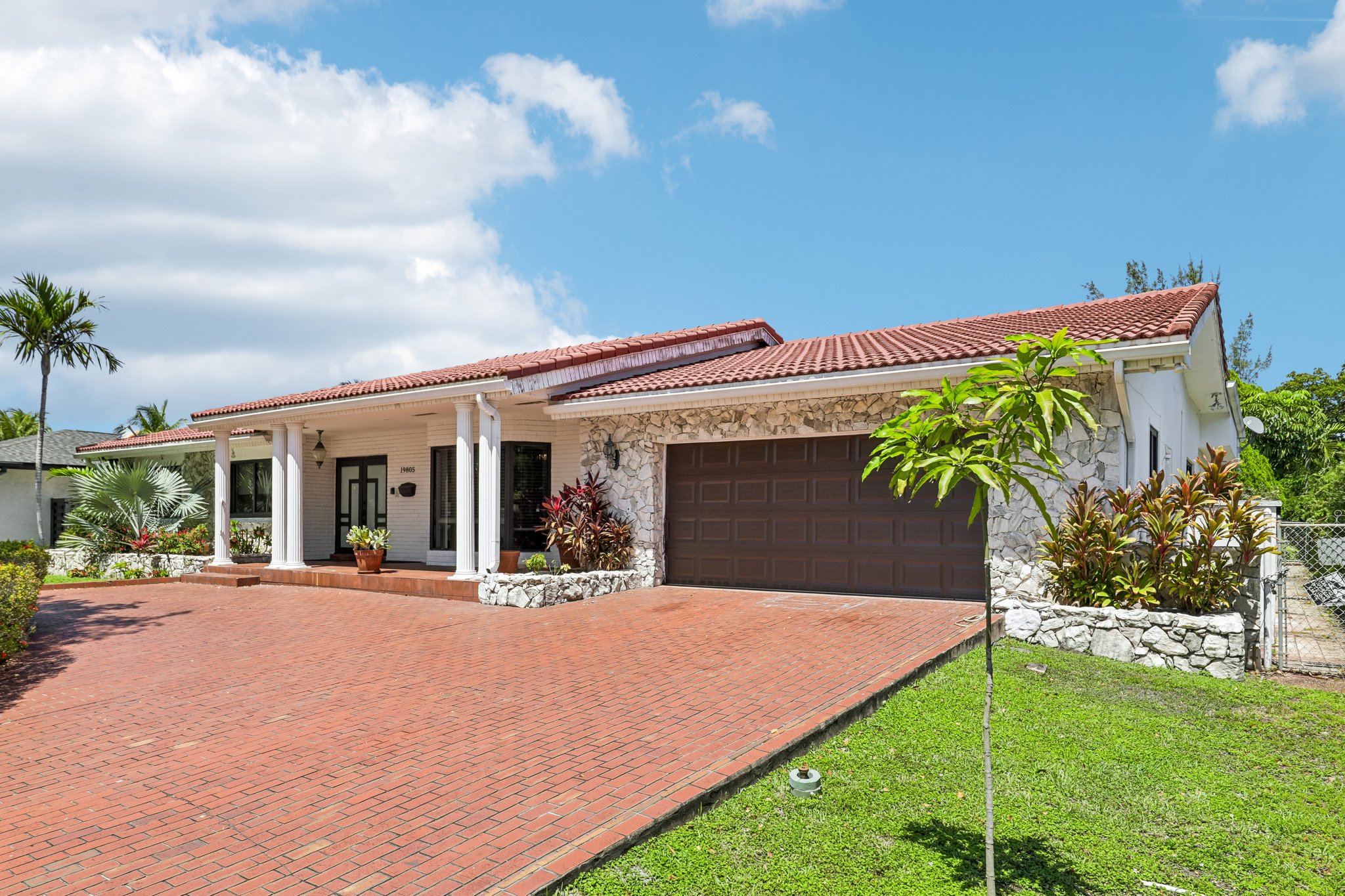 19805 NE 22nd Avenue Miami FL 33180