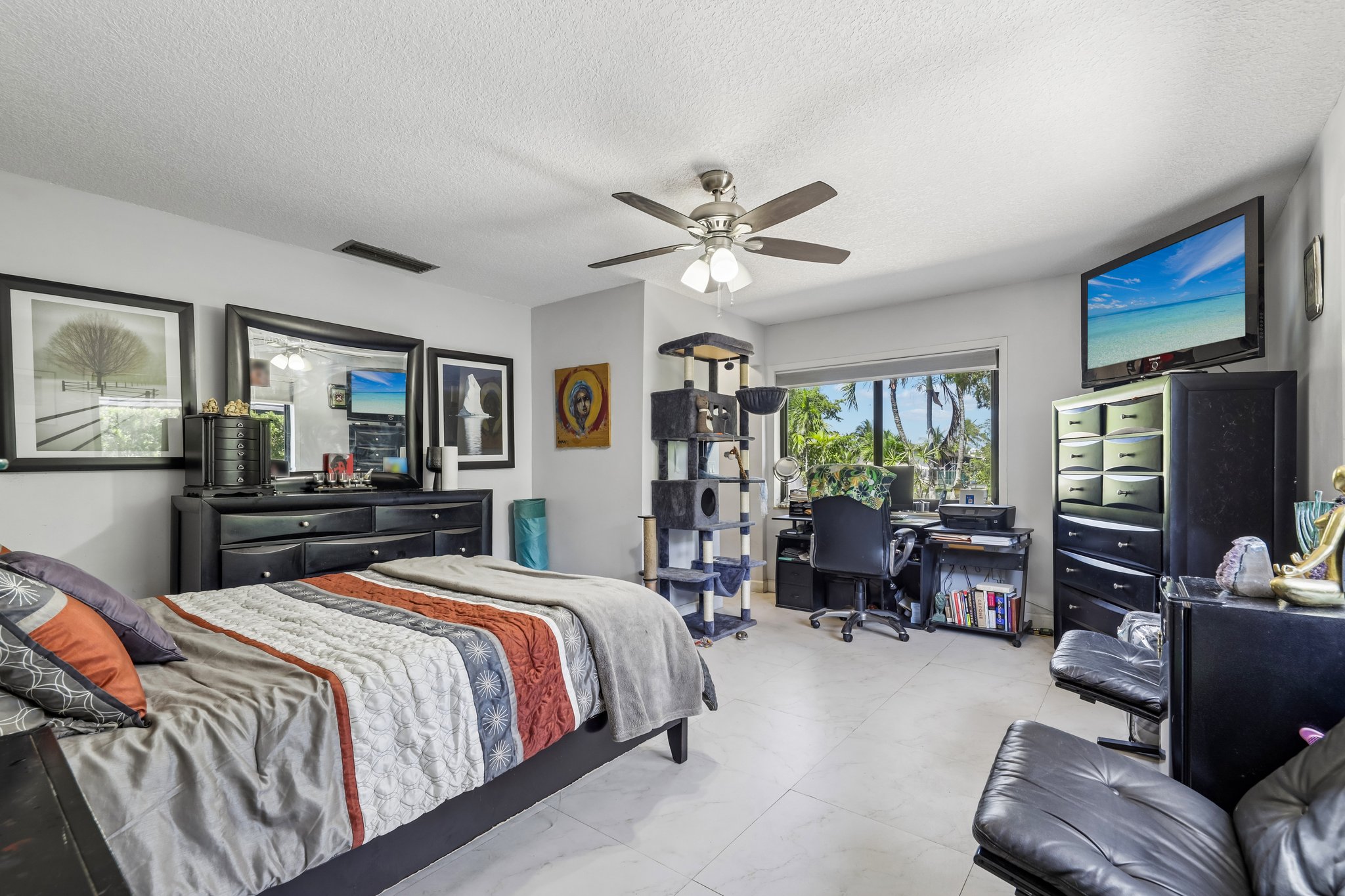 19805 NE 22nd Avenue Miami FL 33180