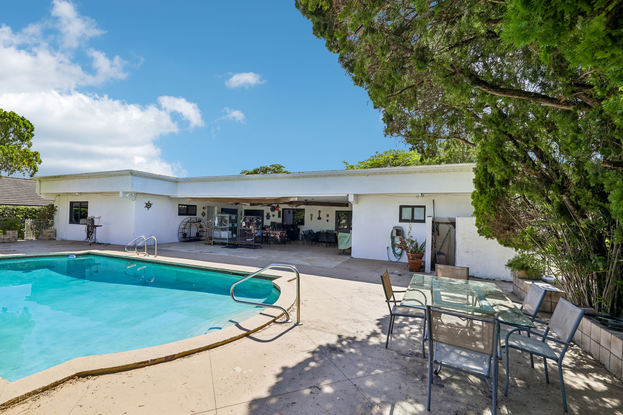 19805 NE 22nd Avenue Miami FL 33180