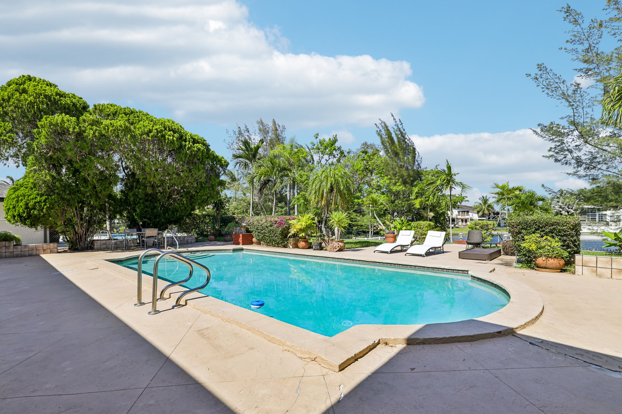 19805 NE 22nd Avenue Miami FL 33180