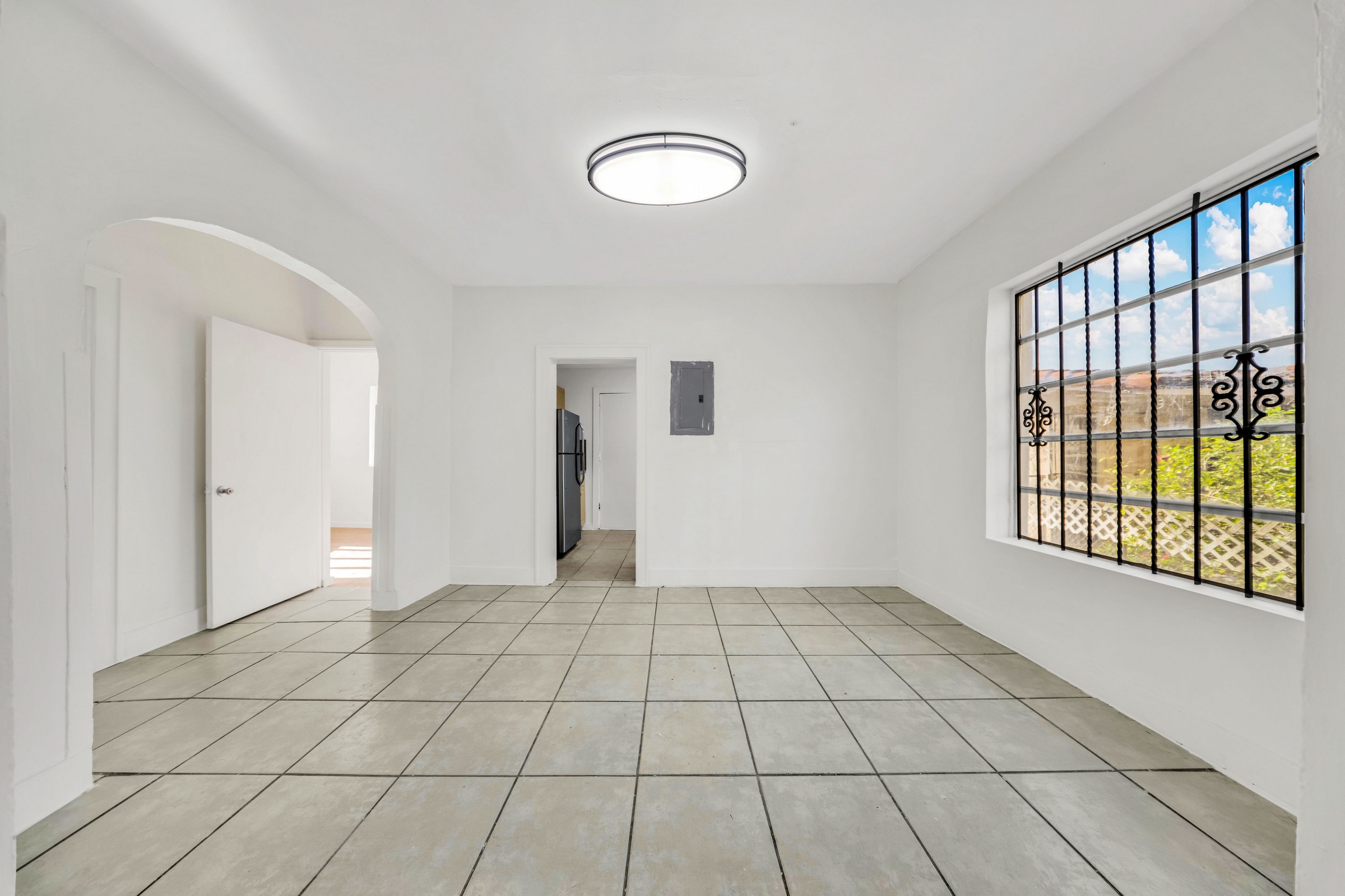 2744 SW 16th Terrace Miami FL 33145
