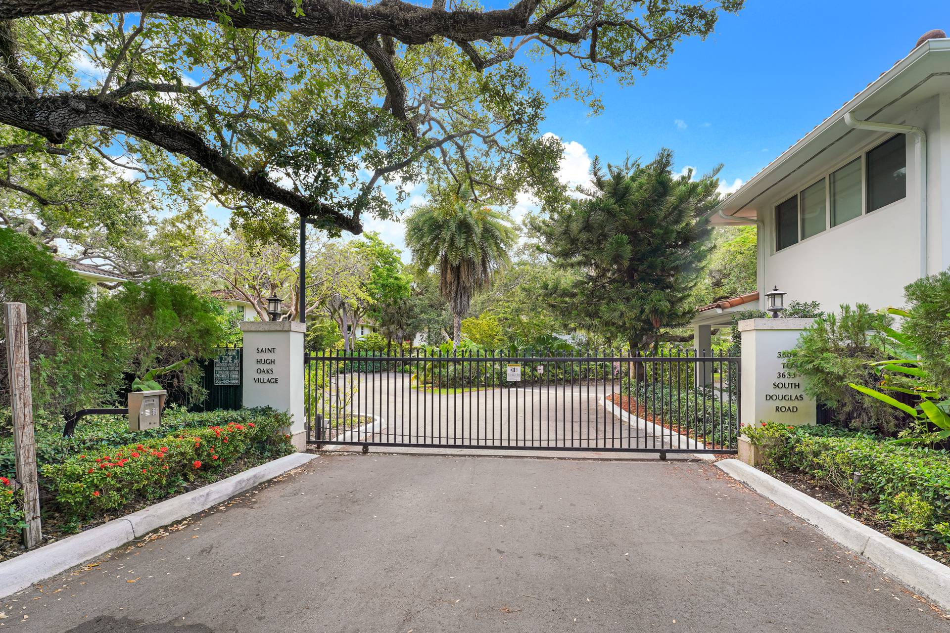 3605 SW 37 Avenue Coconut Grove FL 33133