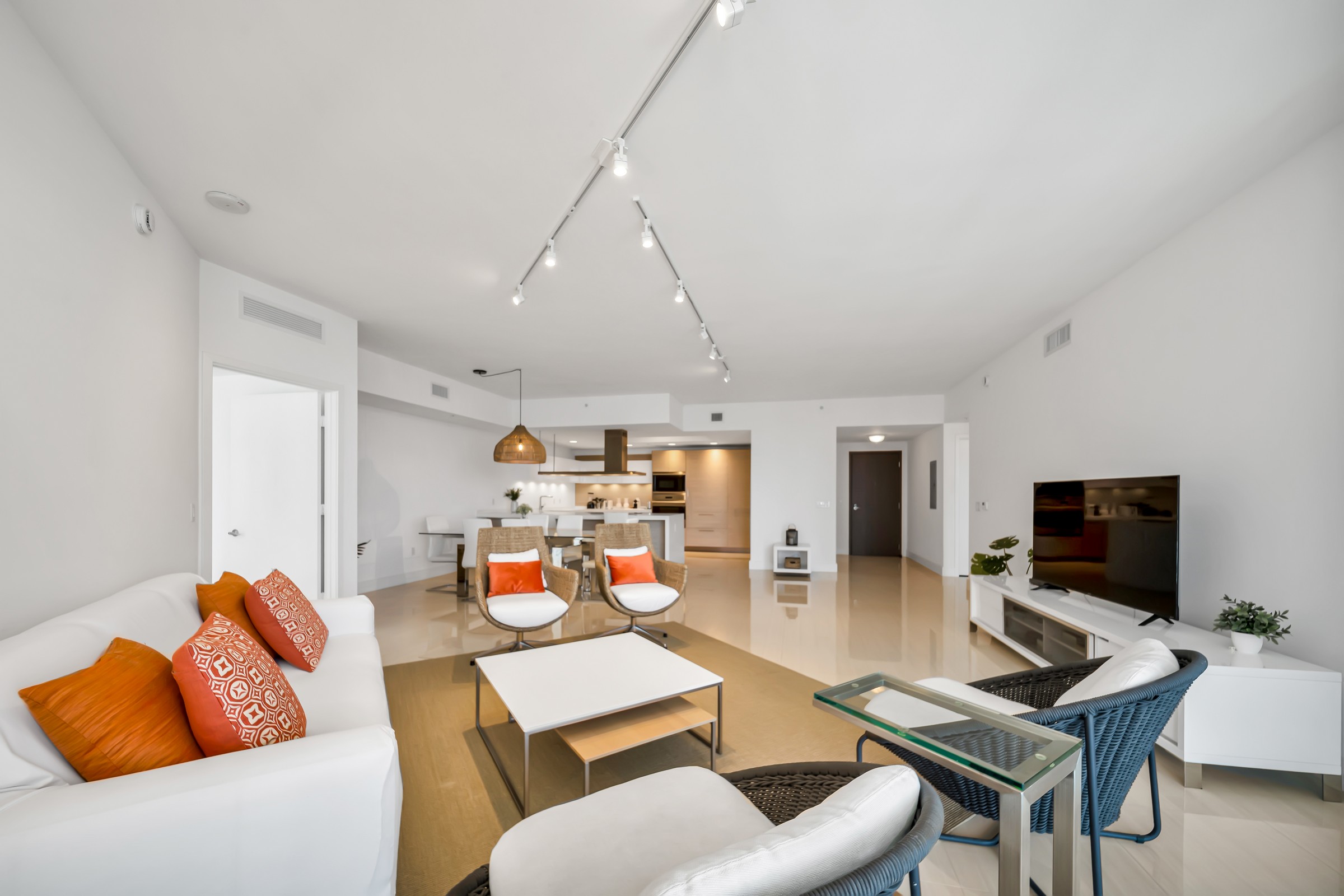 17301 Biscayne Boulevard North Miami Beach FL 33160