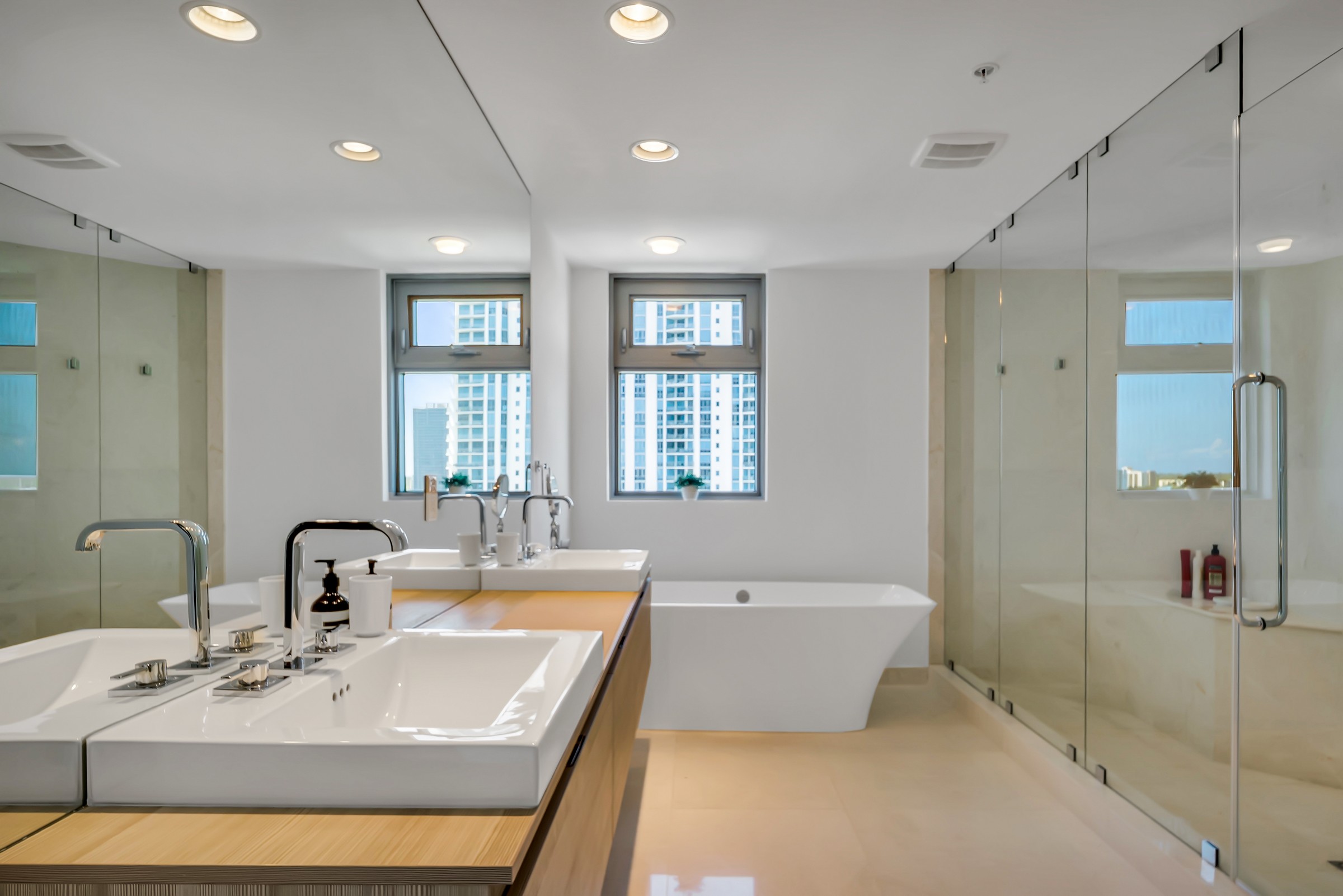 17301 Biscayne Boulevard North Miami Beach FL 33160