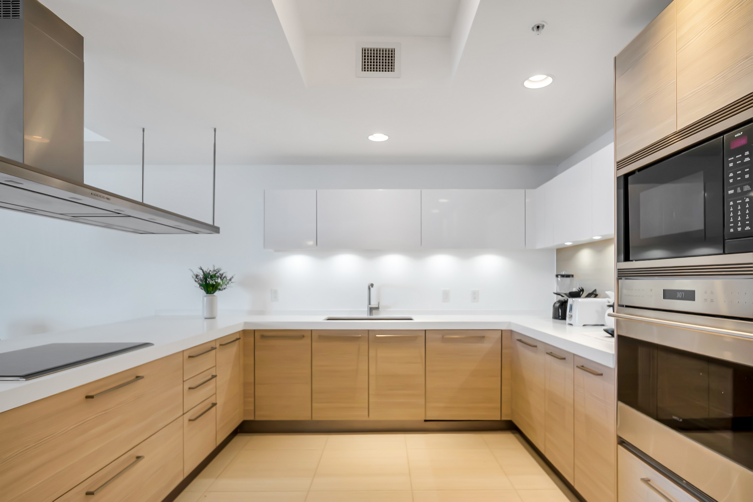 17301 Biscayne Boulevard North Miami Beach FL 33160