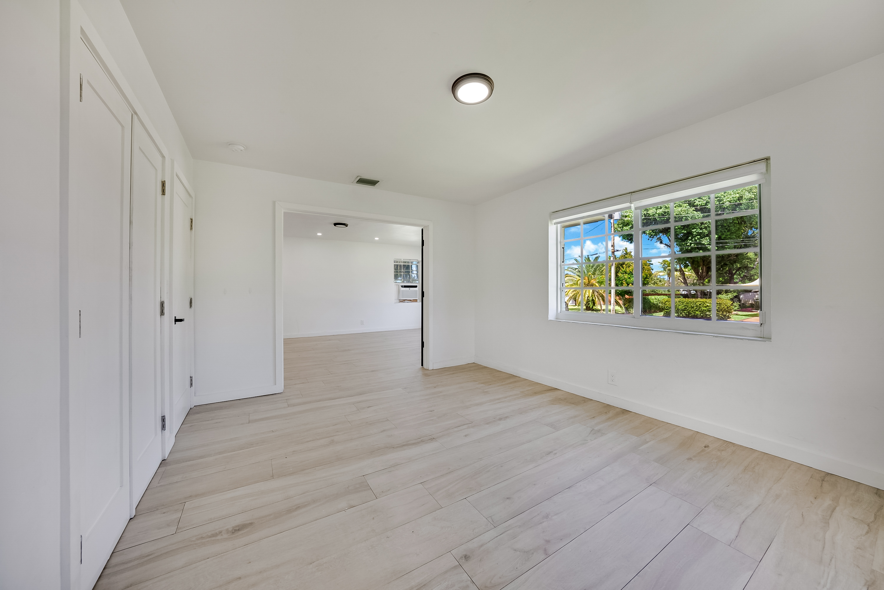 716 SW 5th Avenue Hallandale Beach FL 33009