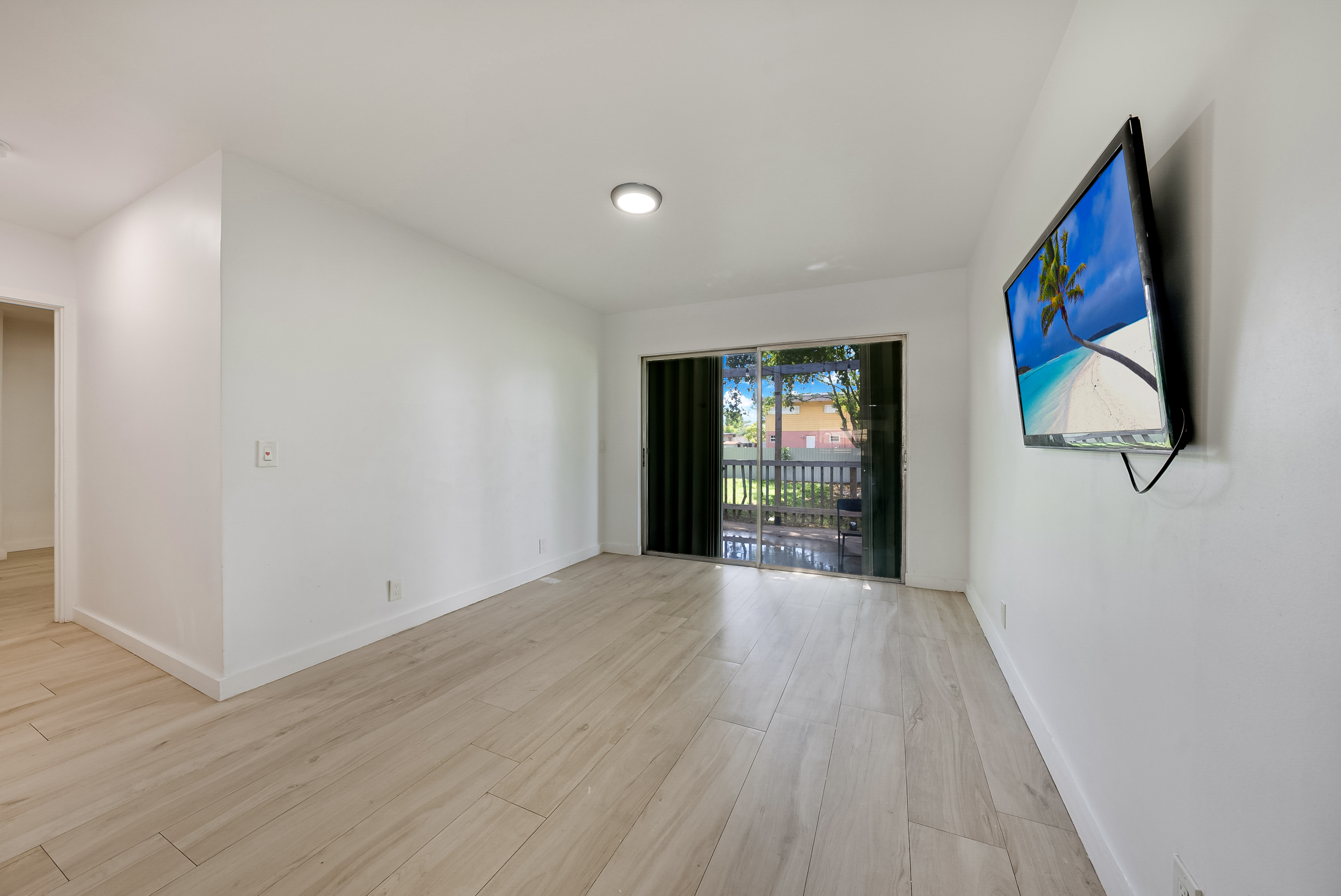 716 SW 5th Avenue Hallandale Beach FL 33009
