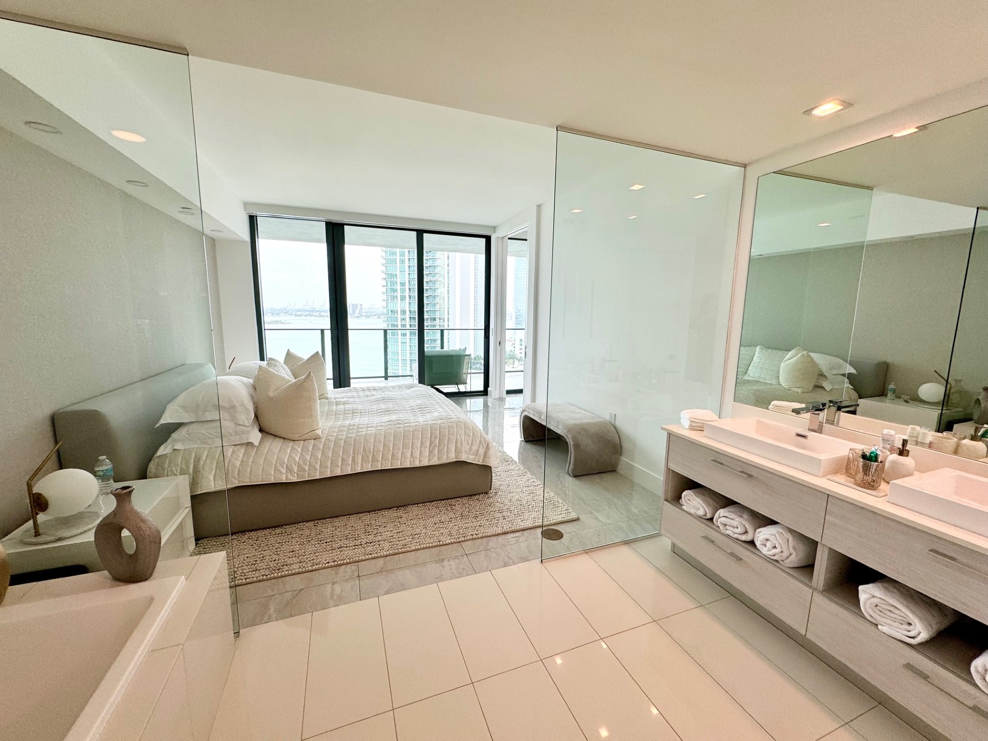 650 NE 32nd Street Miami FL 33137