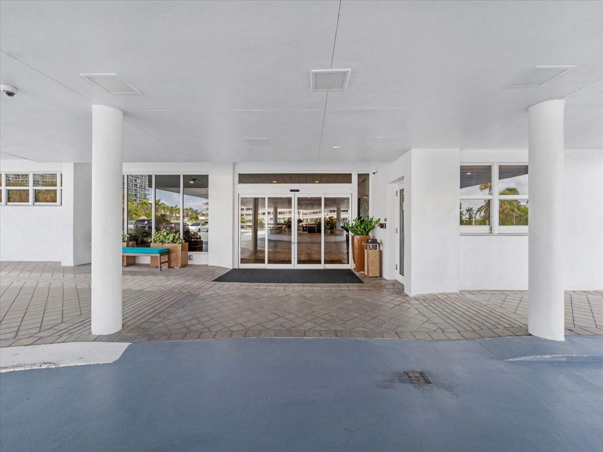 2100 S Ocean Drive Fort Lauderdale FL 33316