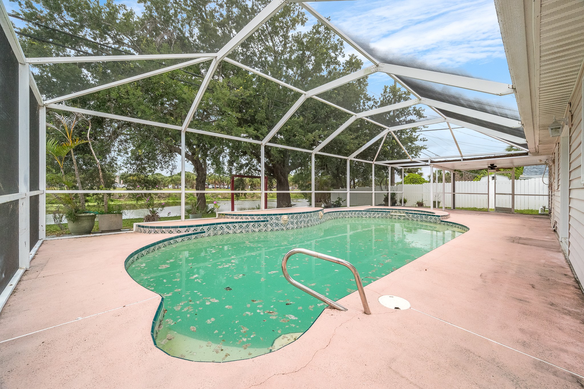 586 Louvre Drive Melbourne FL 32935