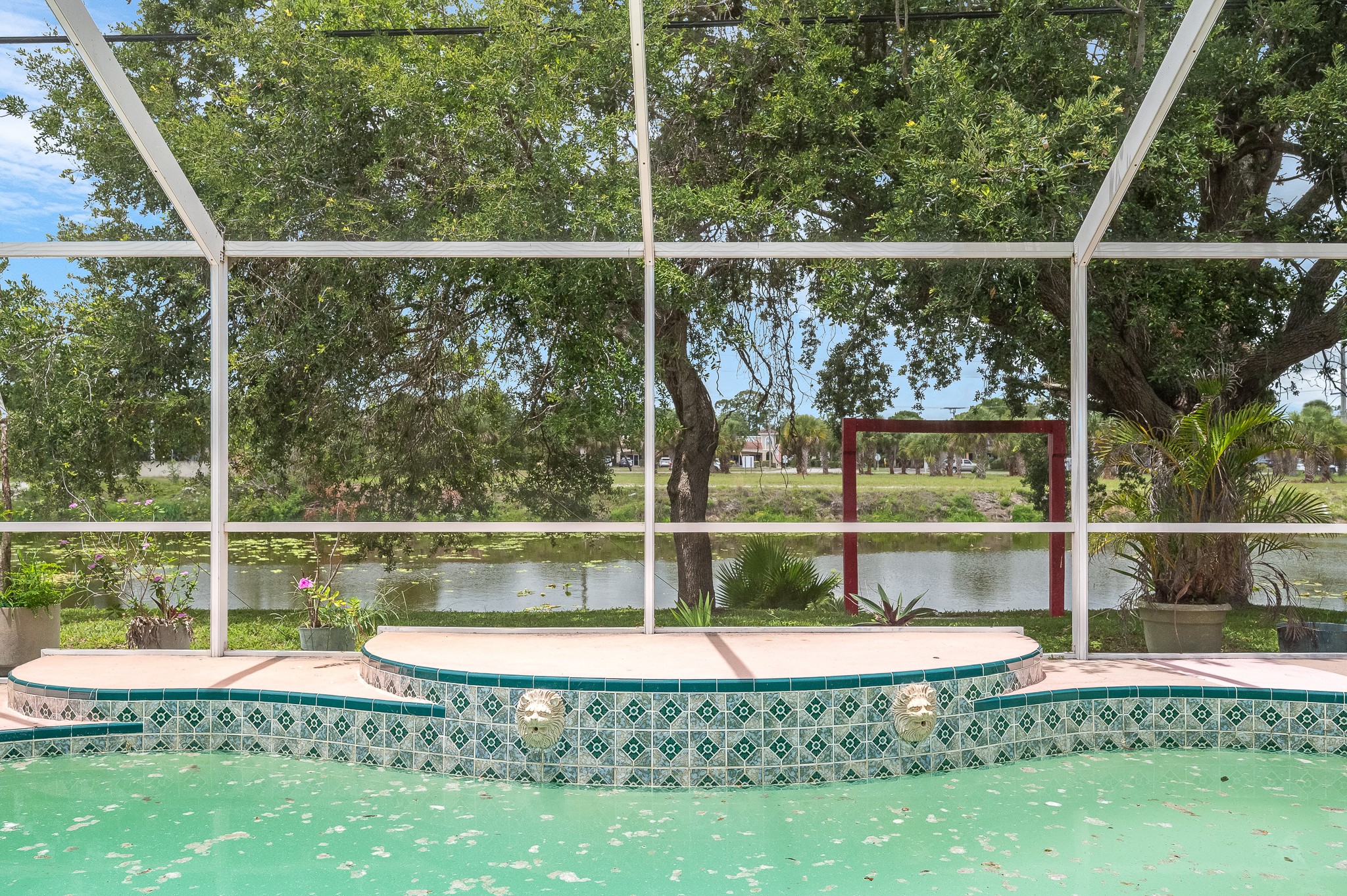 586 Louvre Drive Melbourne FL 32935