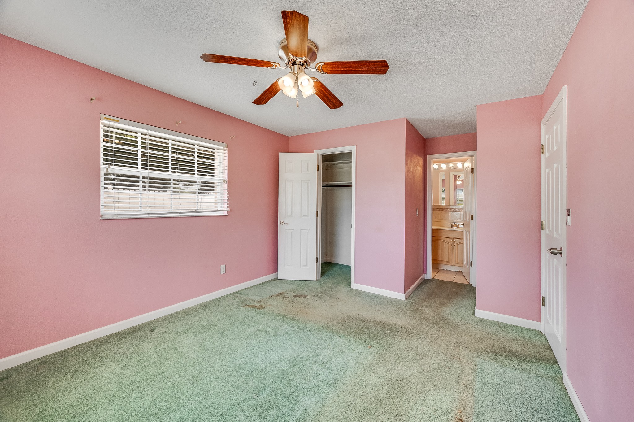 586 Louvre Drive Melbourne FL 32935