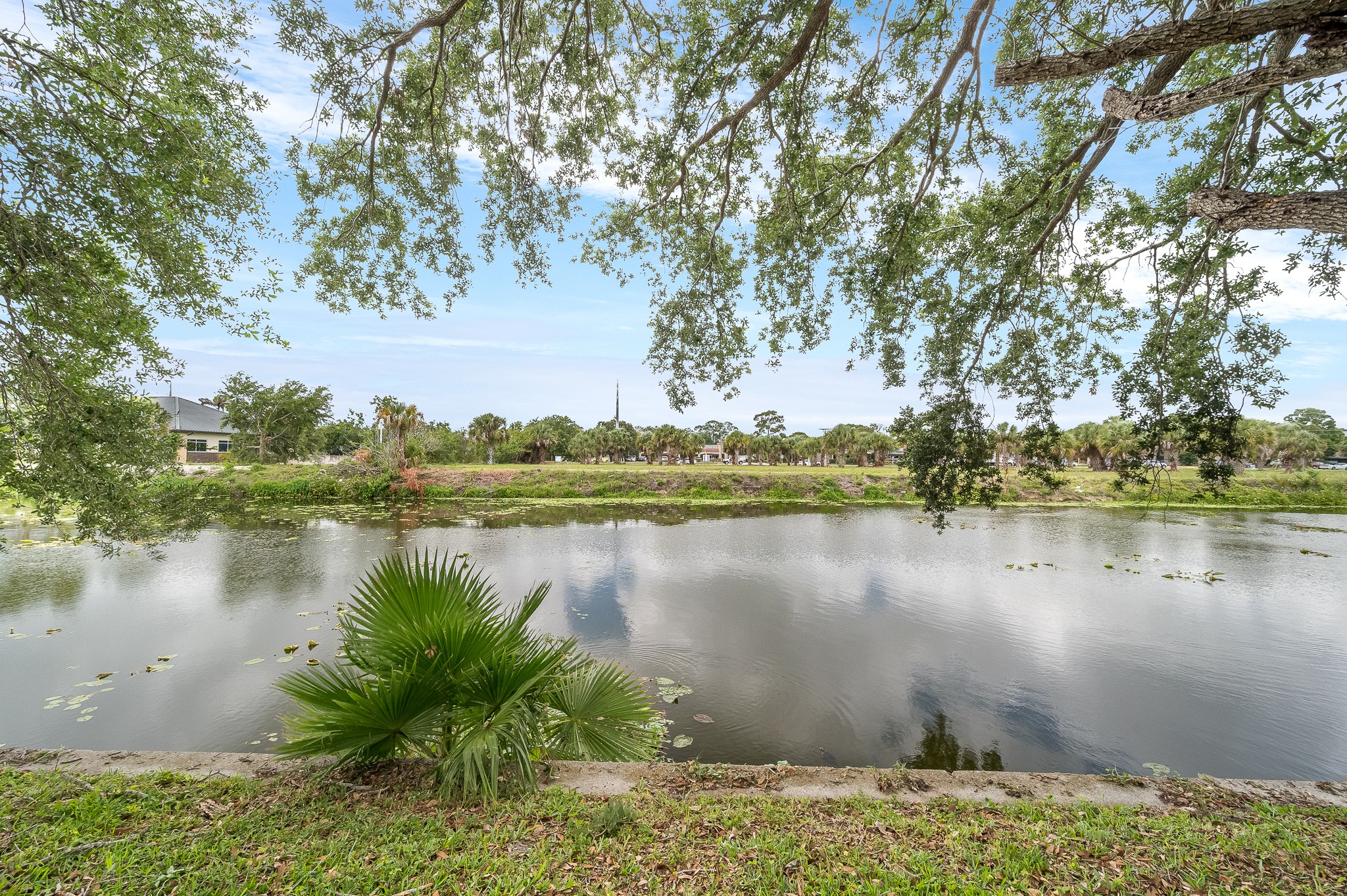 586 Louvre Drive Melbourne FL 32935