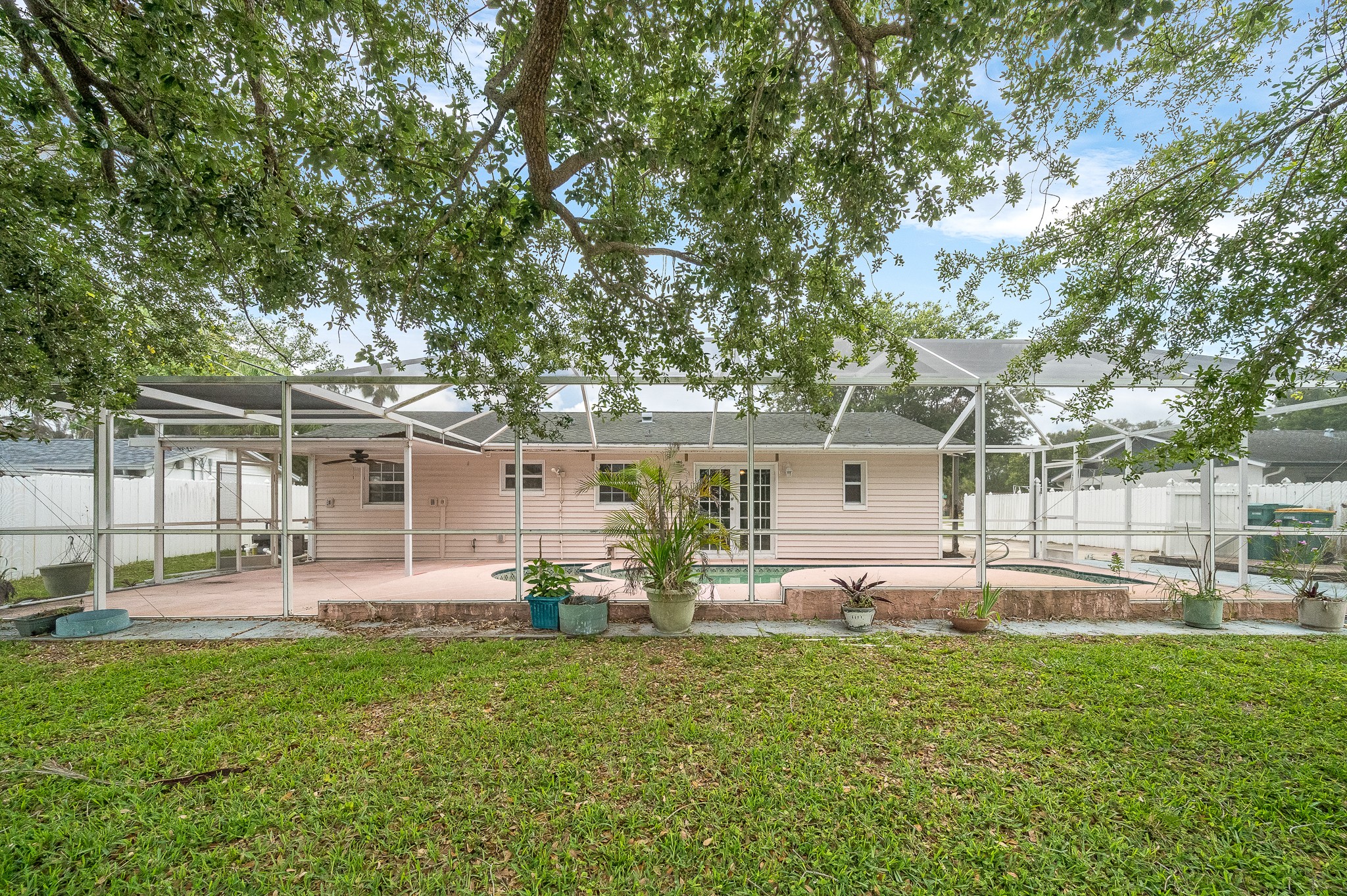 586 Louvre Drive Melbourne FL 32935