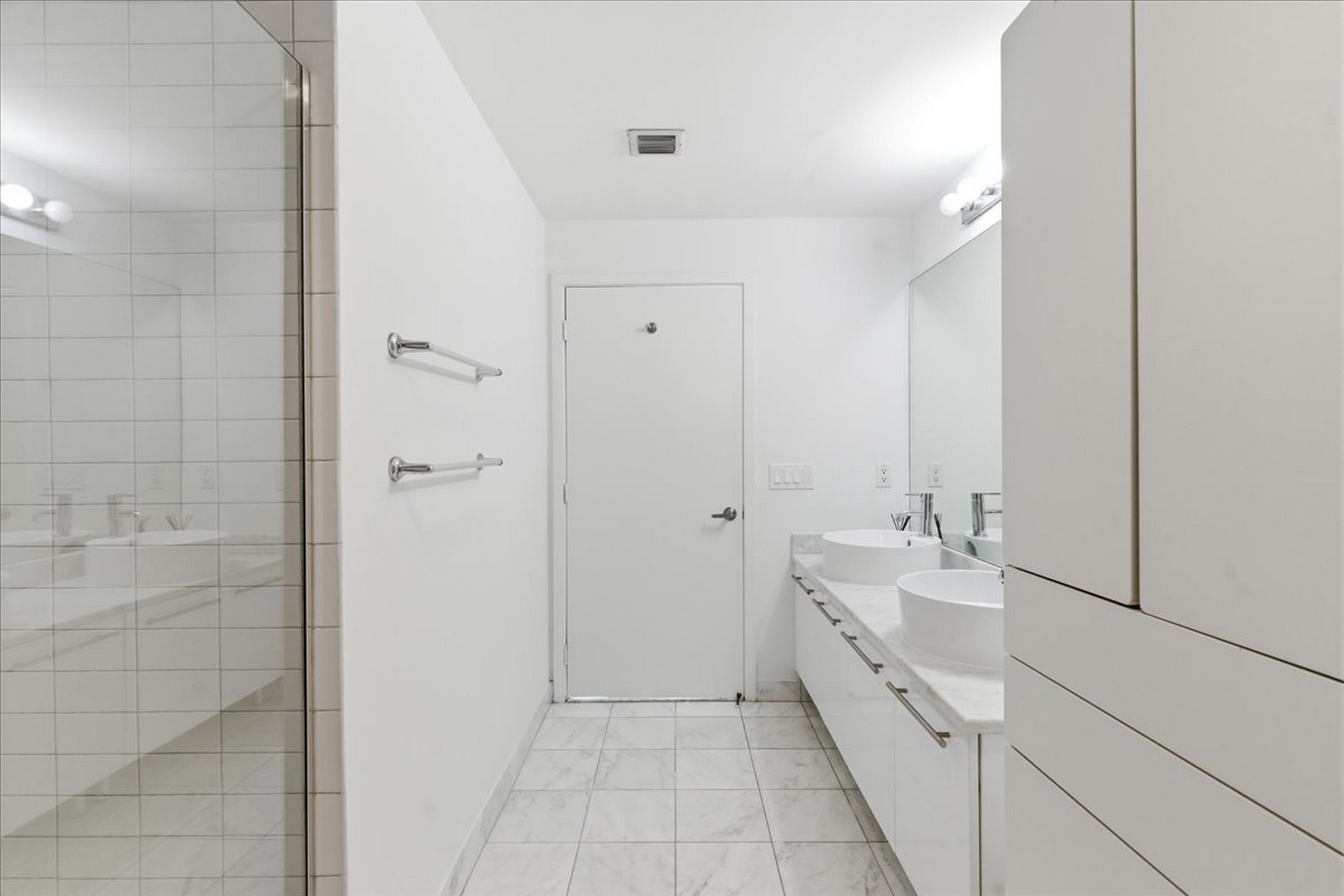 888 Biscayne Boulevard Miami FL 33132
