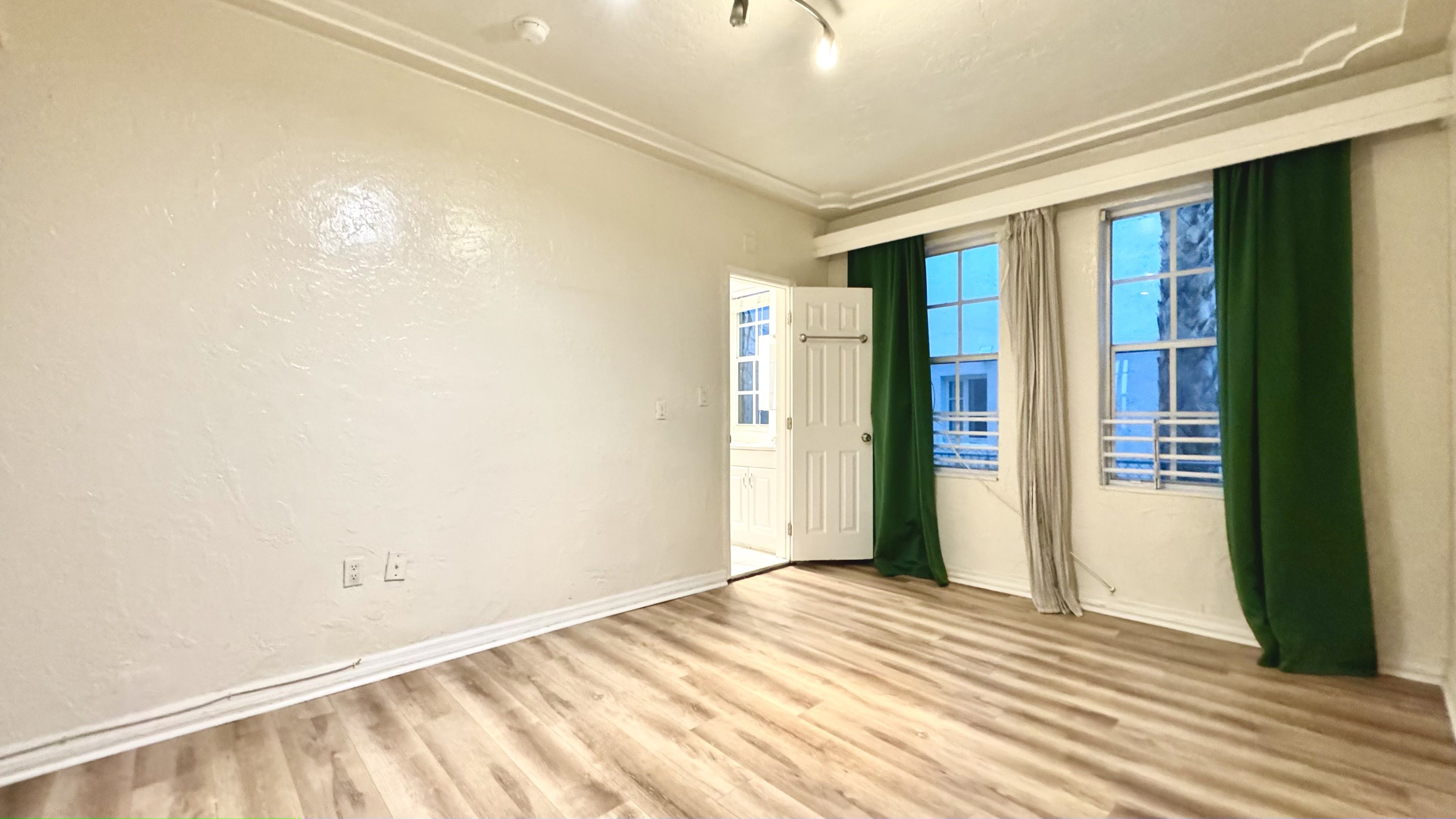 1335 Pennsylvania Avenue Miami Beach FL 33139