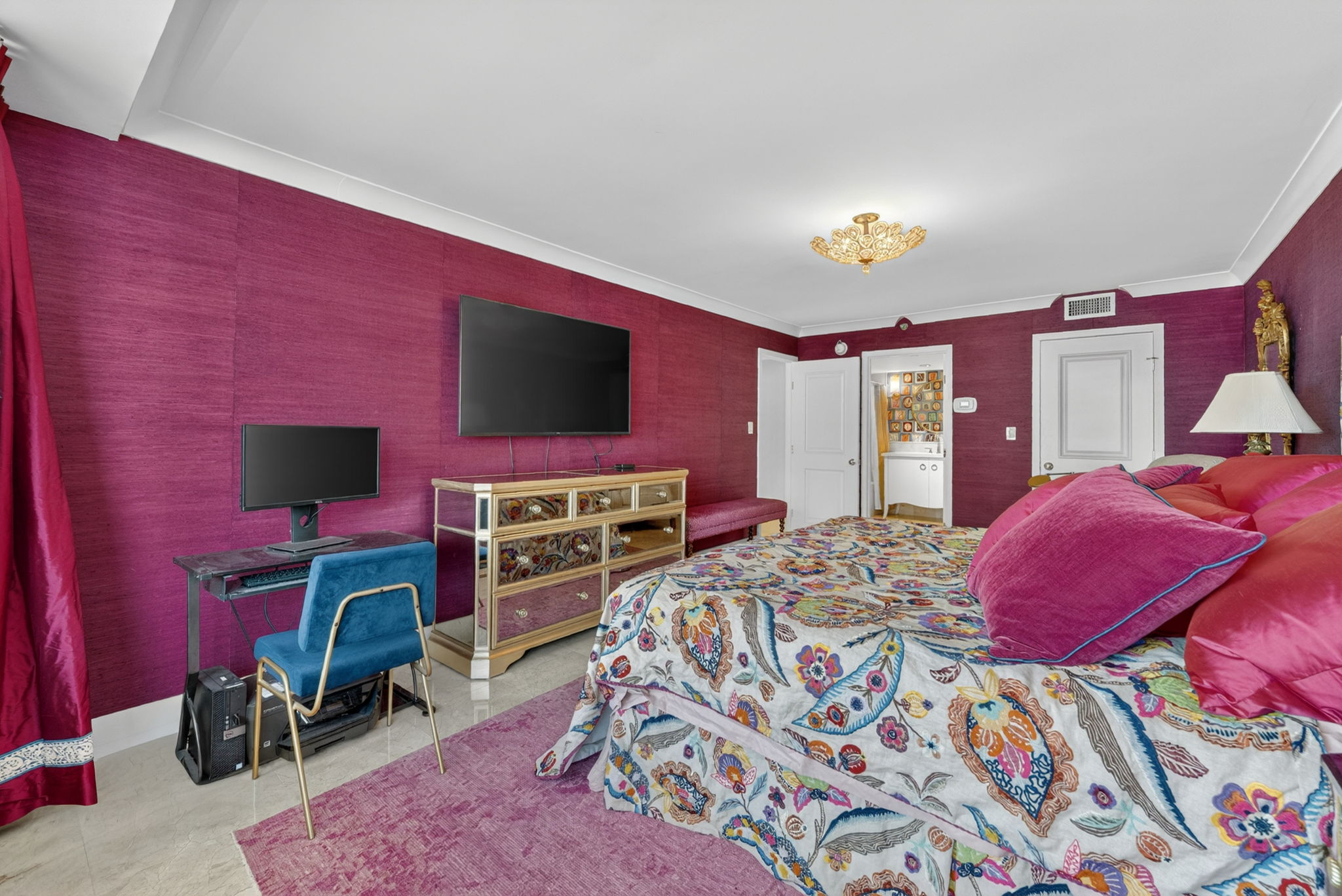 5225 Collins Avenue Miami Beach FL 33140