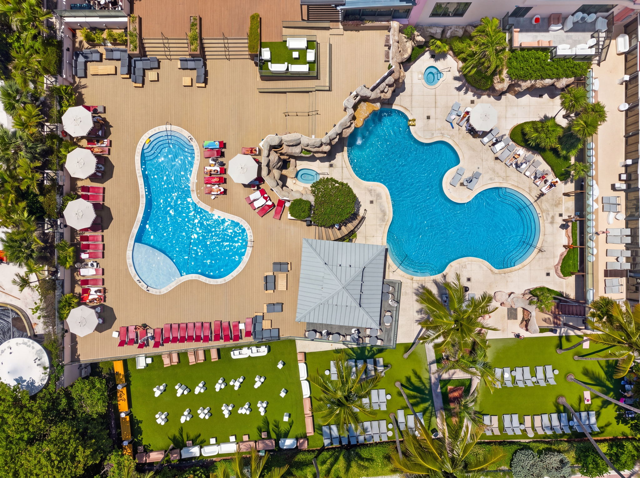 5225 Collins Avenue Miami Beach FL 33140
