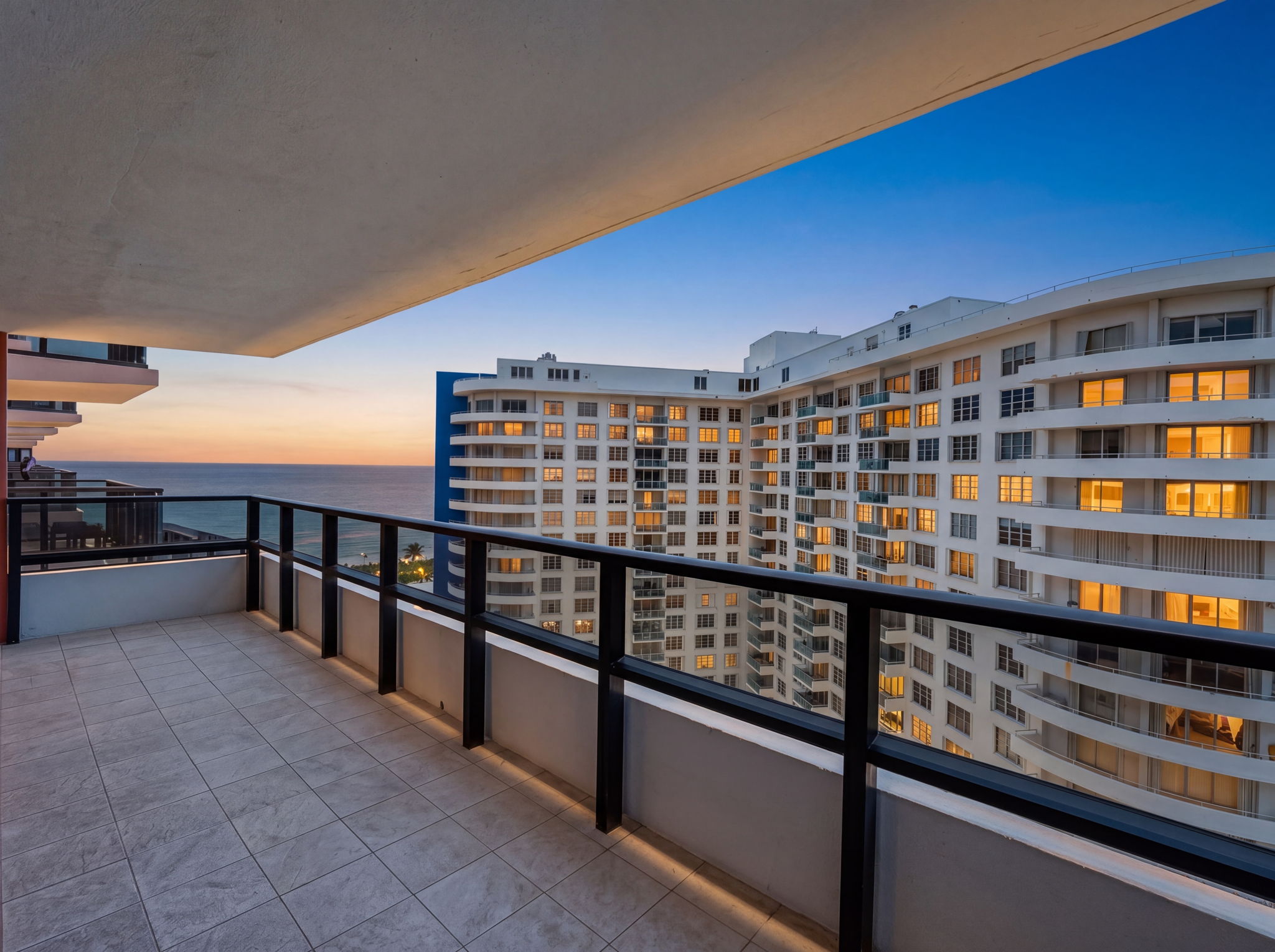 5225 Collins Avenue Miami Beach FL 33140