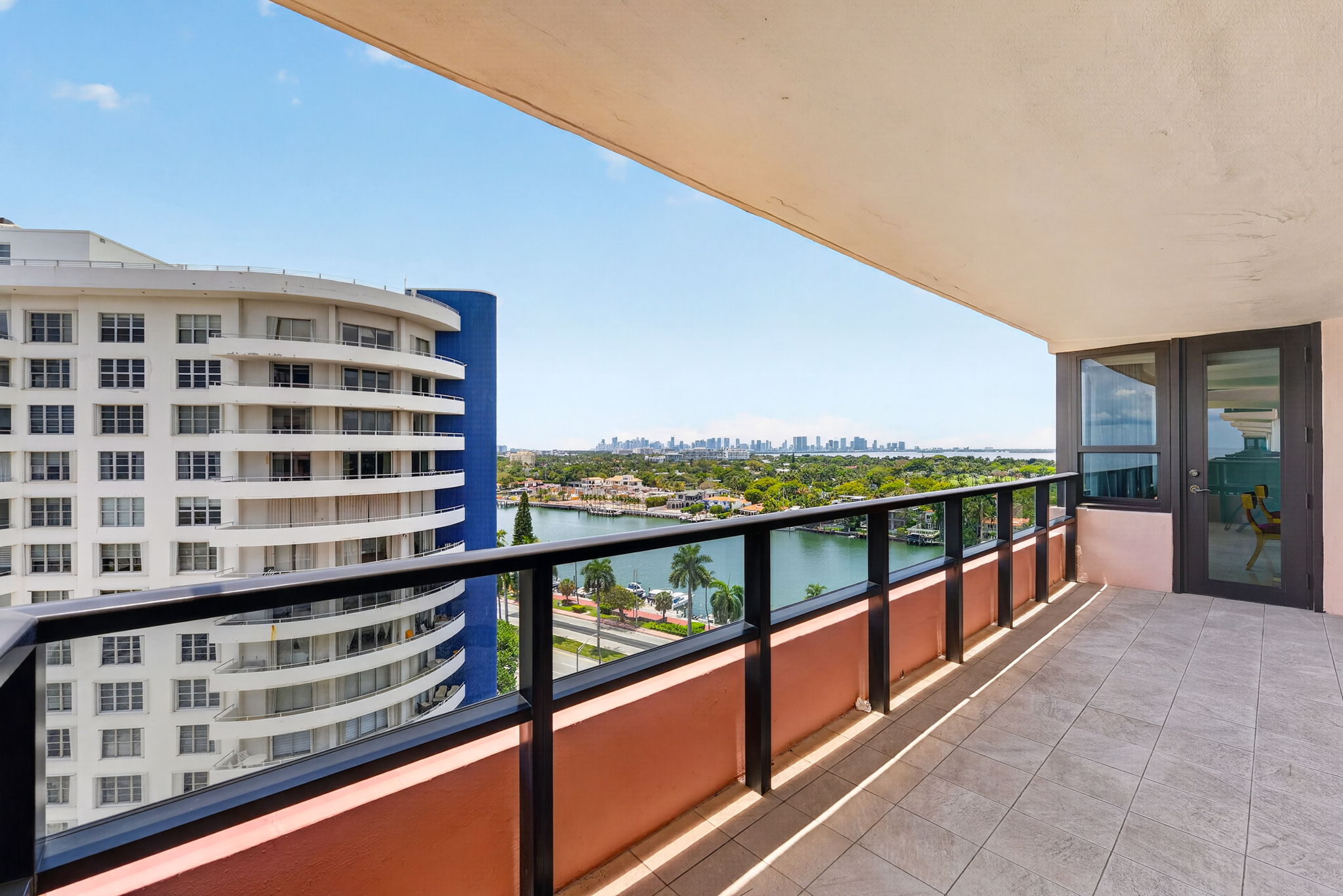 5225 Collins Avenue Miami Beach FL 33140