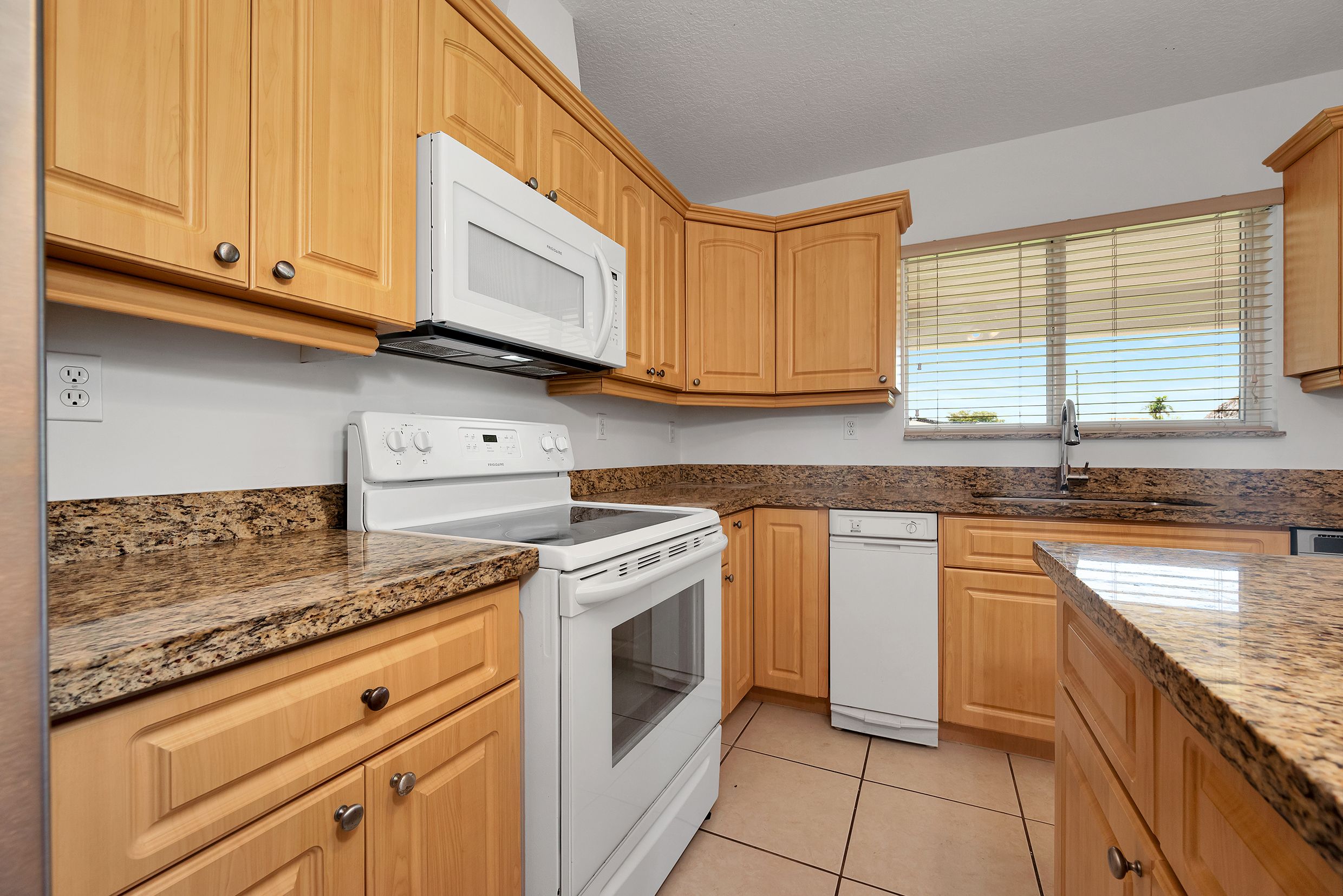 4145 SW 84th Court Miami FL 33155