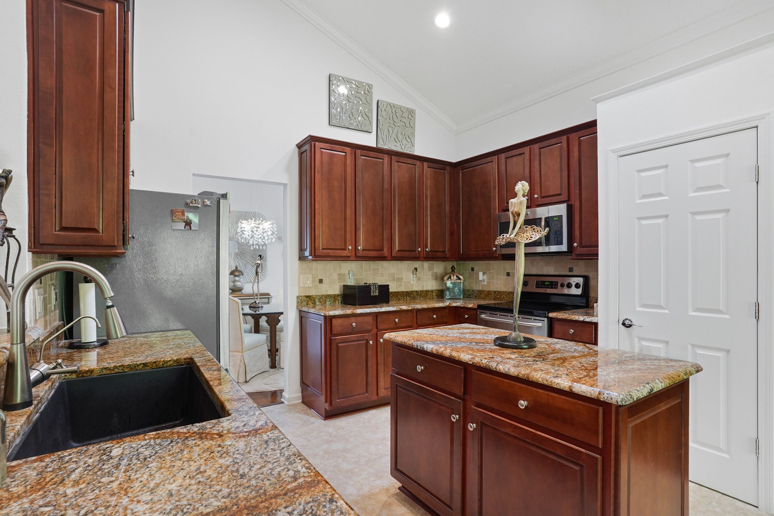 9244 Rosewater Lane Jacksonville FL 32256