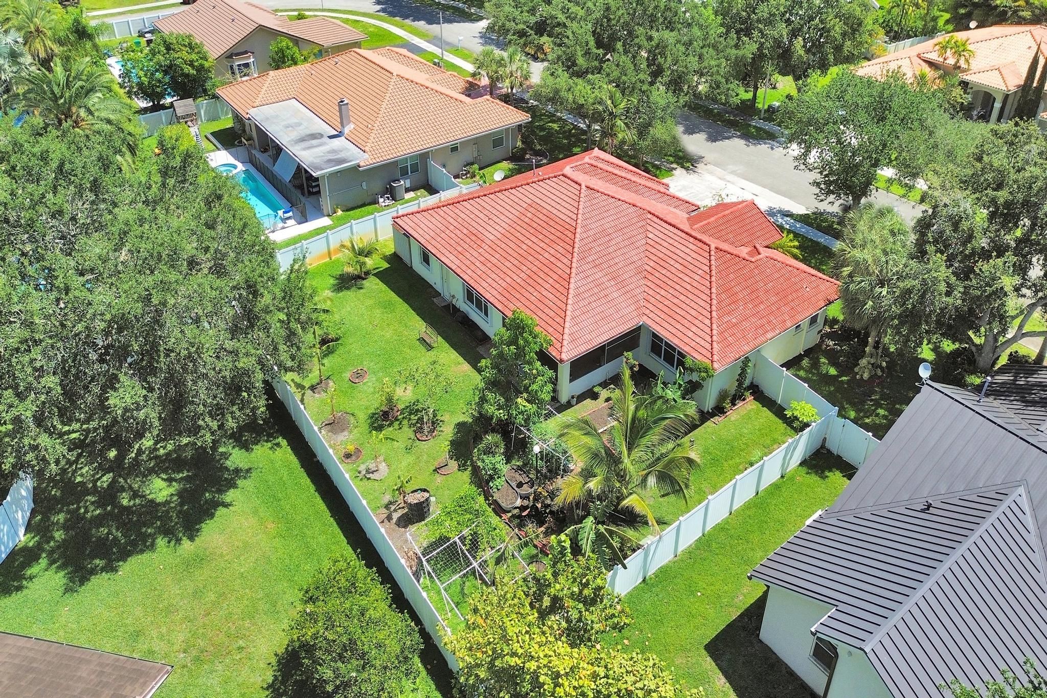 4401 SW 74th Terrace Davie FL 33314